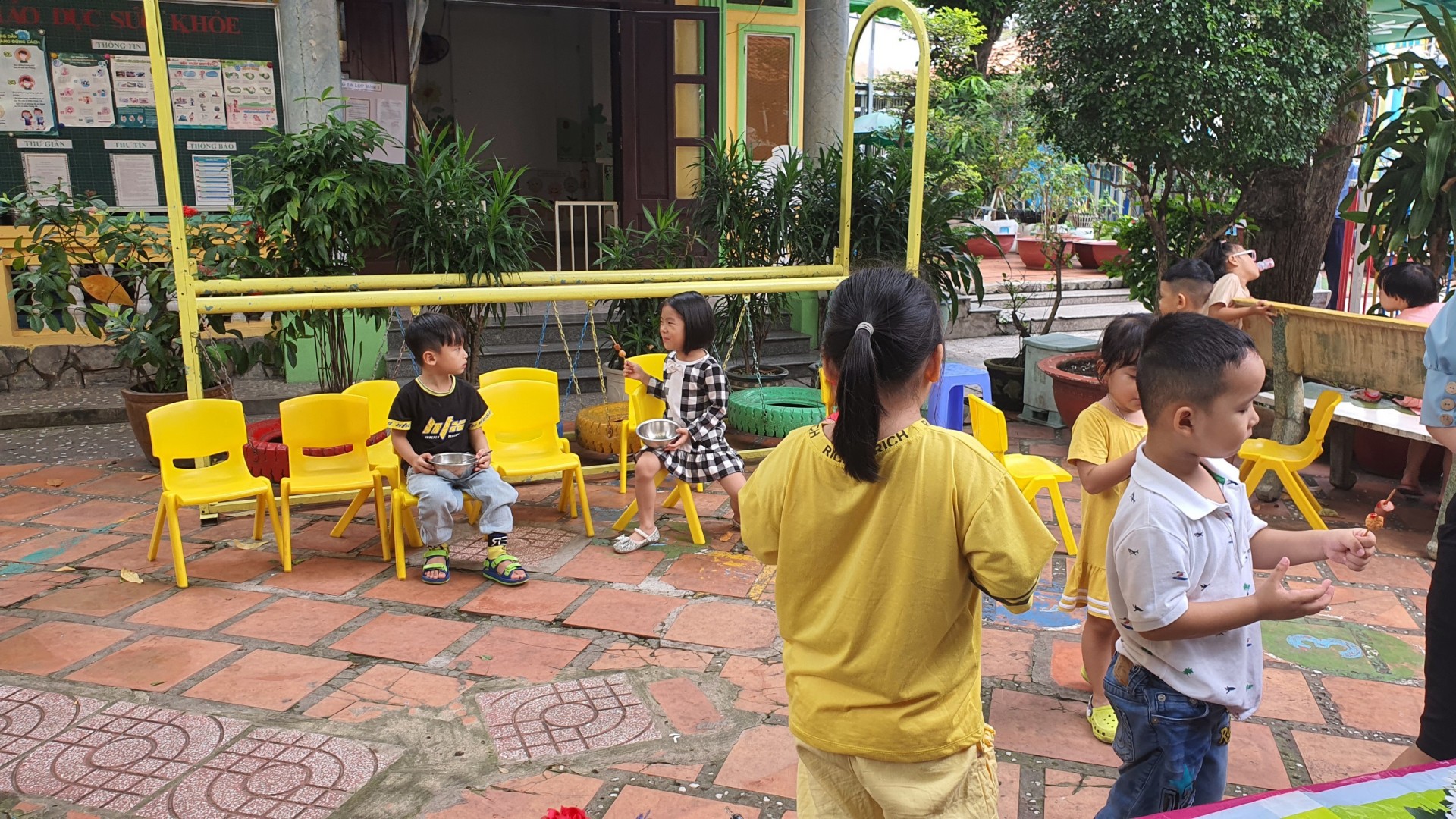 SINH NHẬT CÔ VÀ BÉ THÁNG 9,10/2022