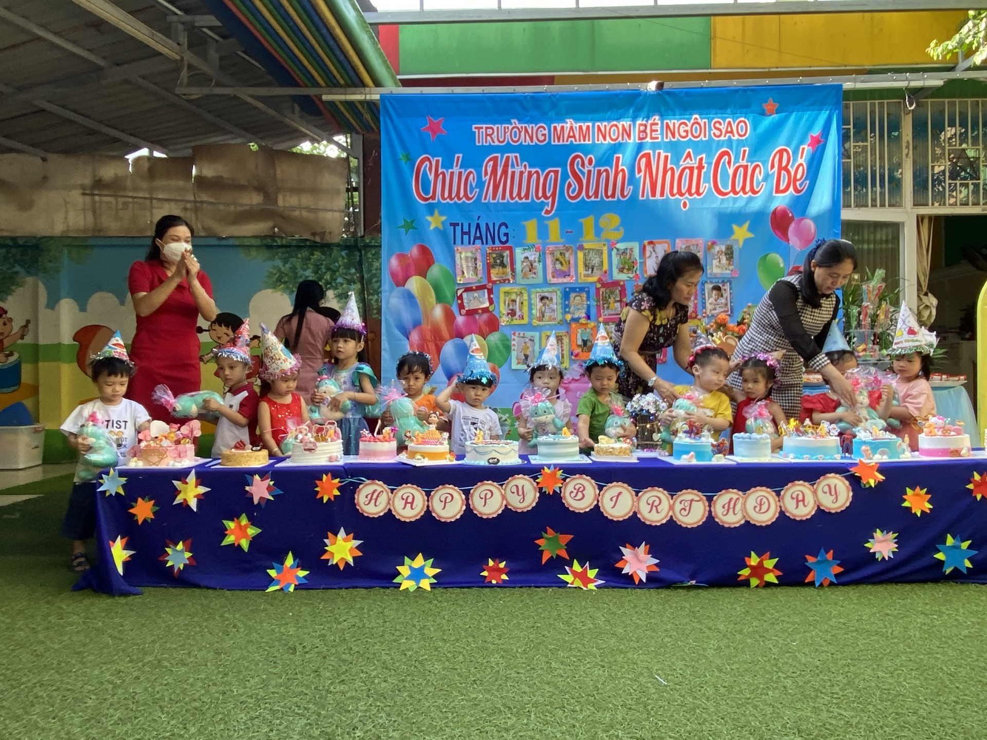 MỪNG SINH NHẬT CÔ VÀ BÉ 11/12-2022