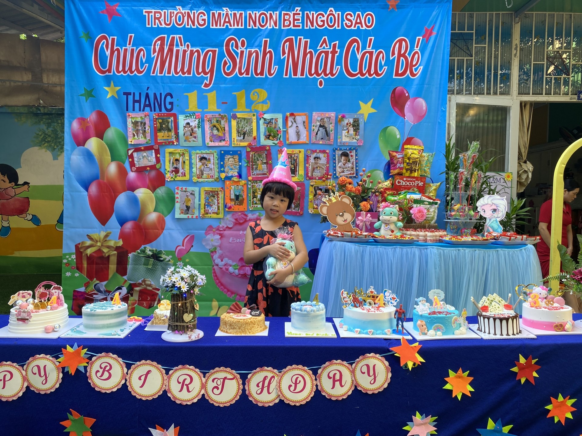 MỪNG SINH NHẬT CÔ VÀ BÉ 11/12-2022