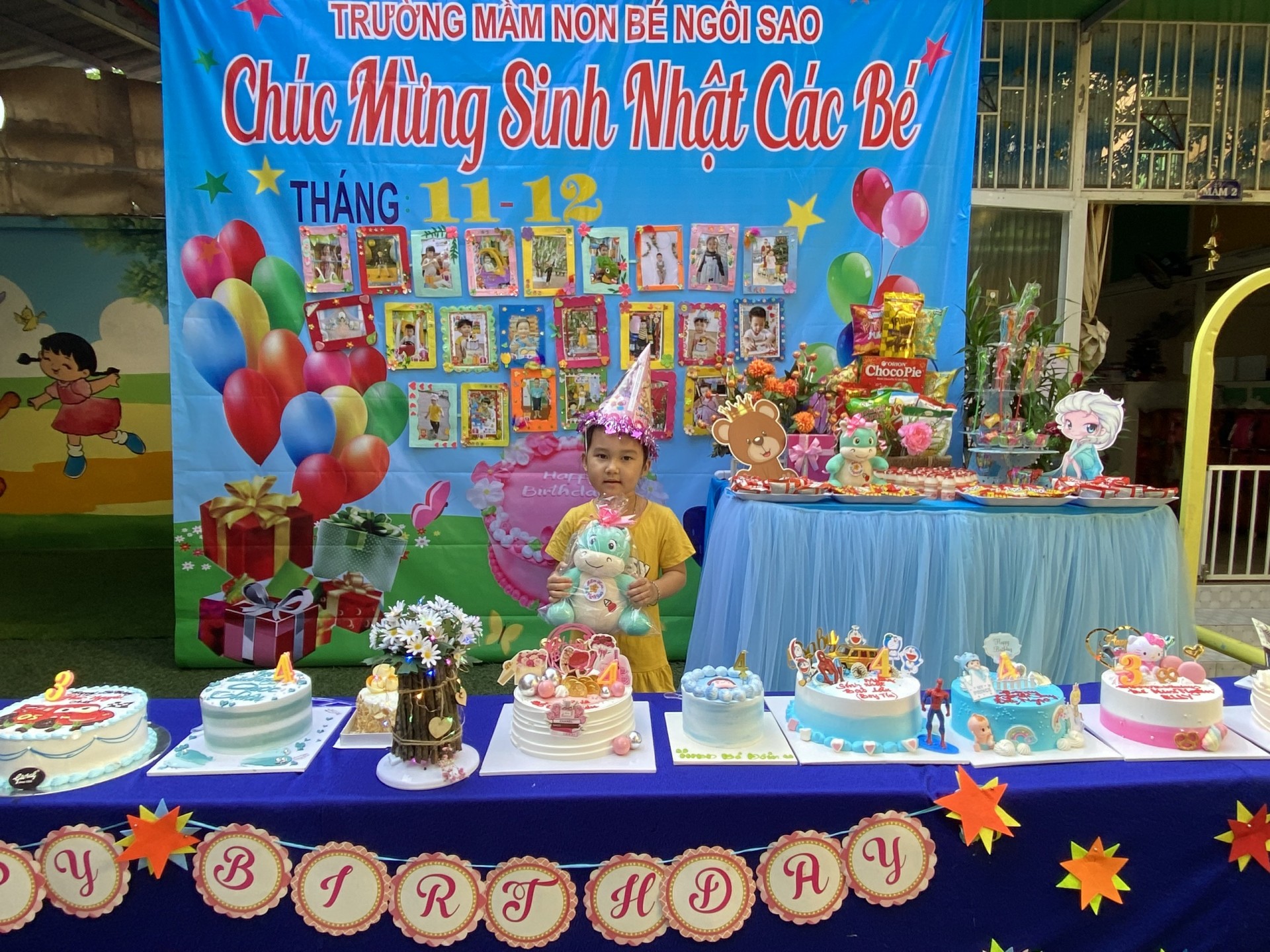 MỪNG SINH NHẬT CÔ VÀ BÉ 11/12-2022