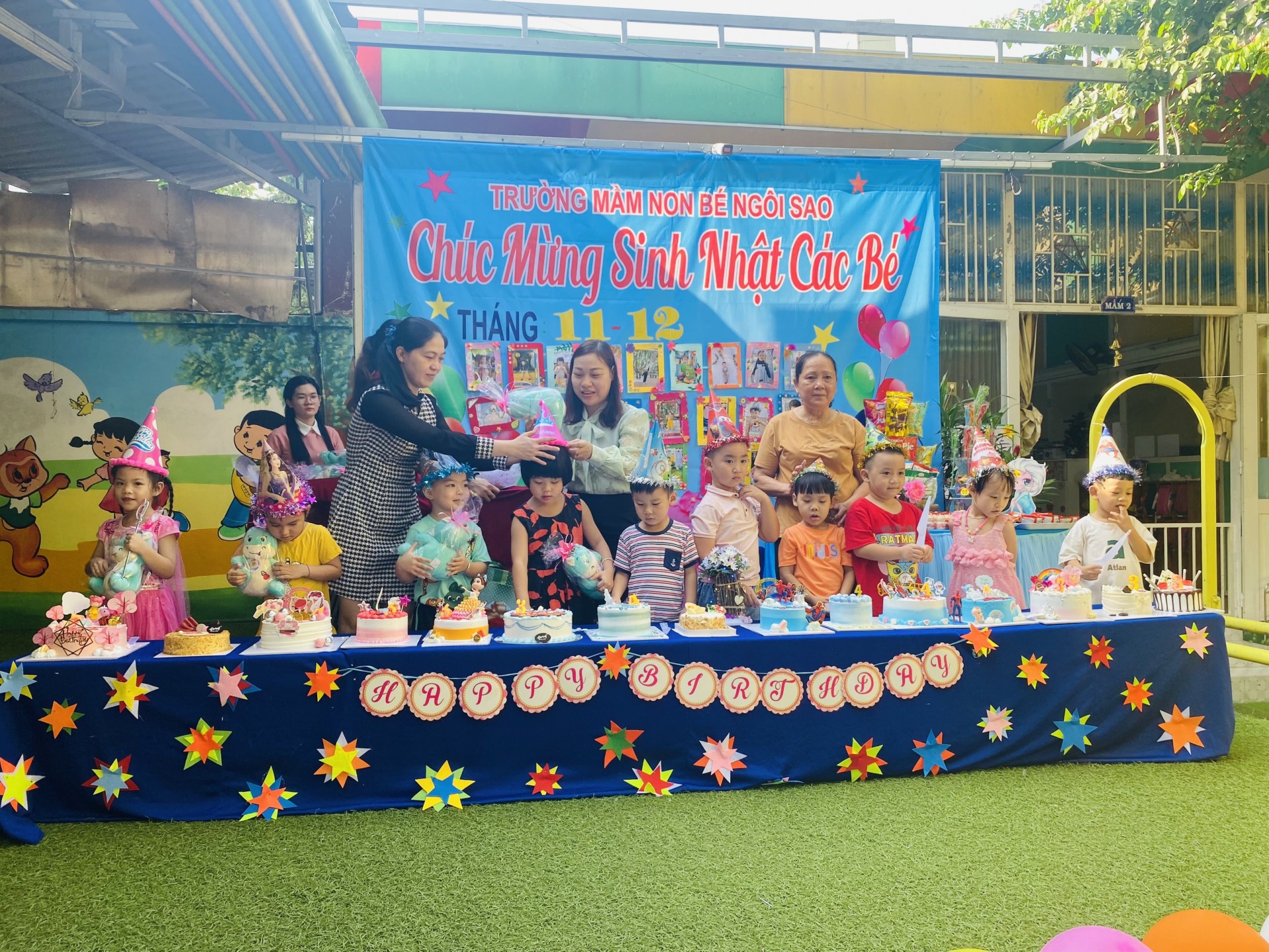 MỪNG SINH NHẬT CÔ VÀ BÉ 11/12-2022