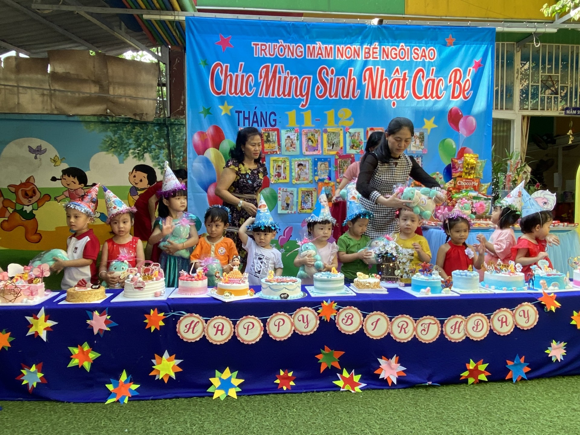 MỪNG SINH NHẬT CÔ VÀ BÉ 11/12-2022