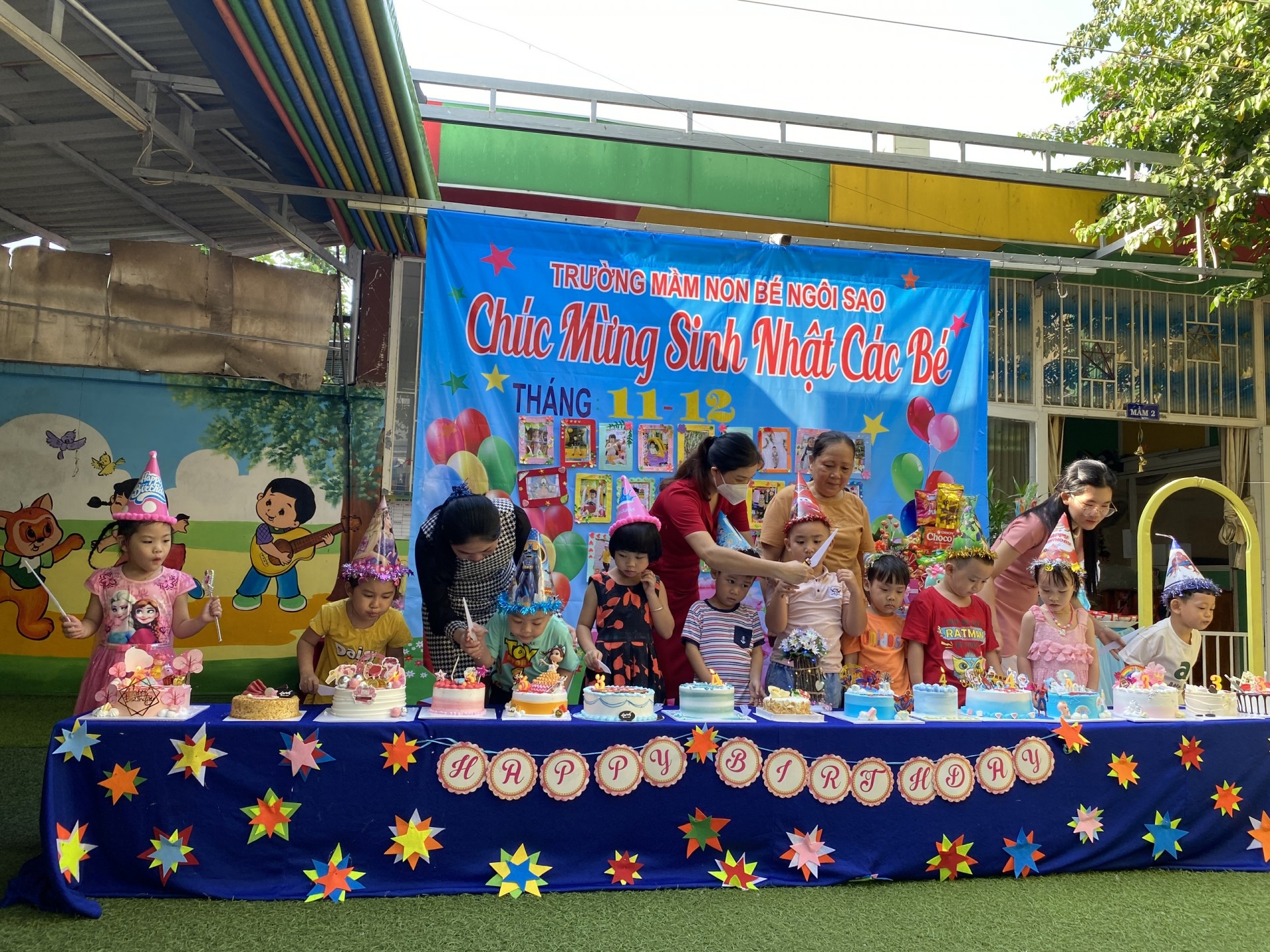 MỪNG SINH NHẬT CÔ VÀ BÉ 11/12-2022