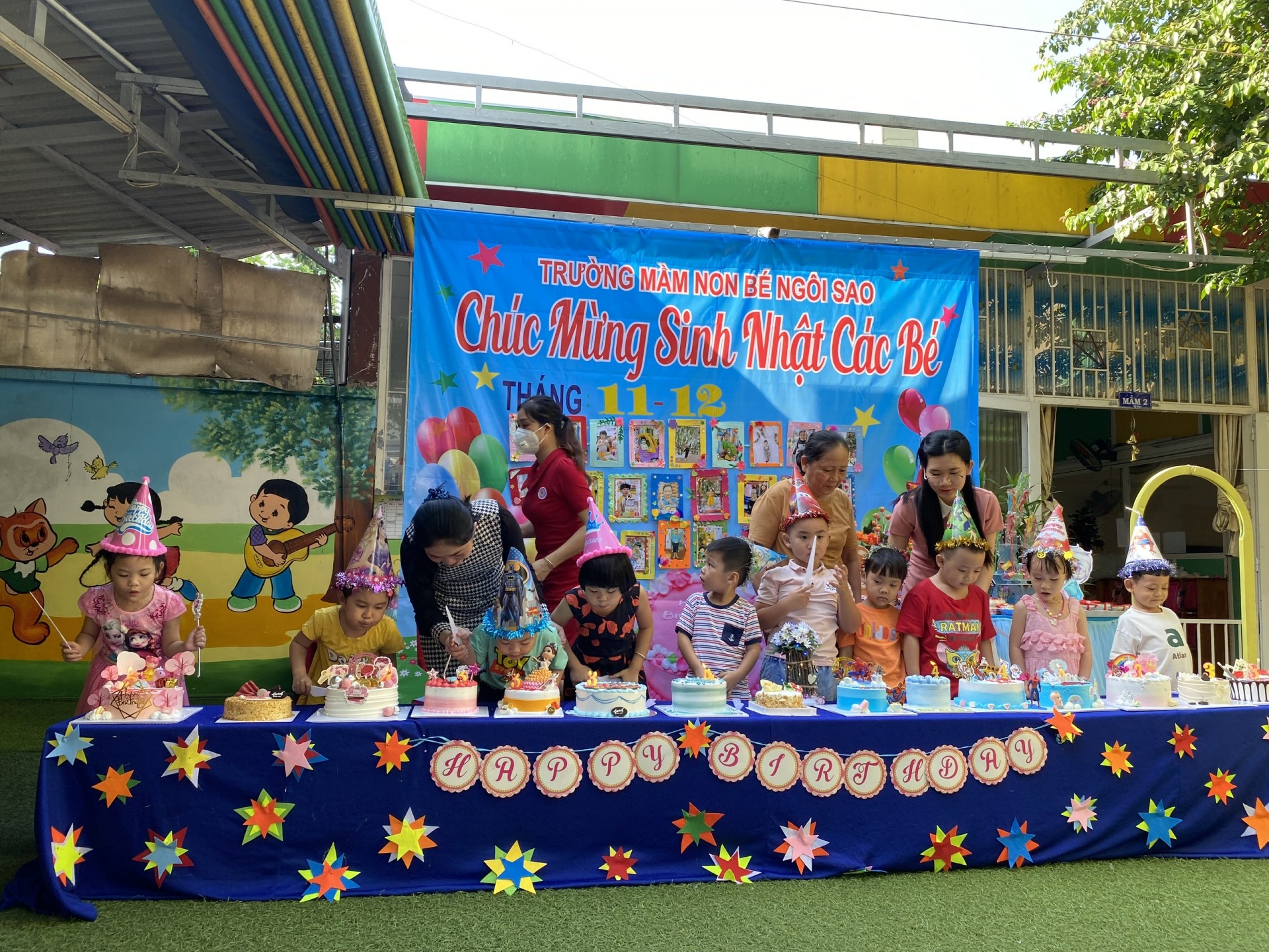 MỪNG SINH NHẬT CÔ VÀ BÉ 11/12-2022