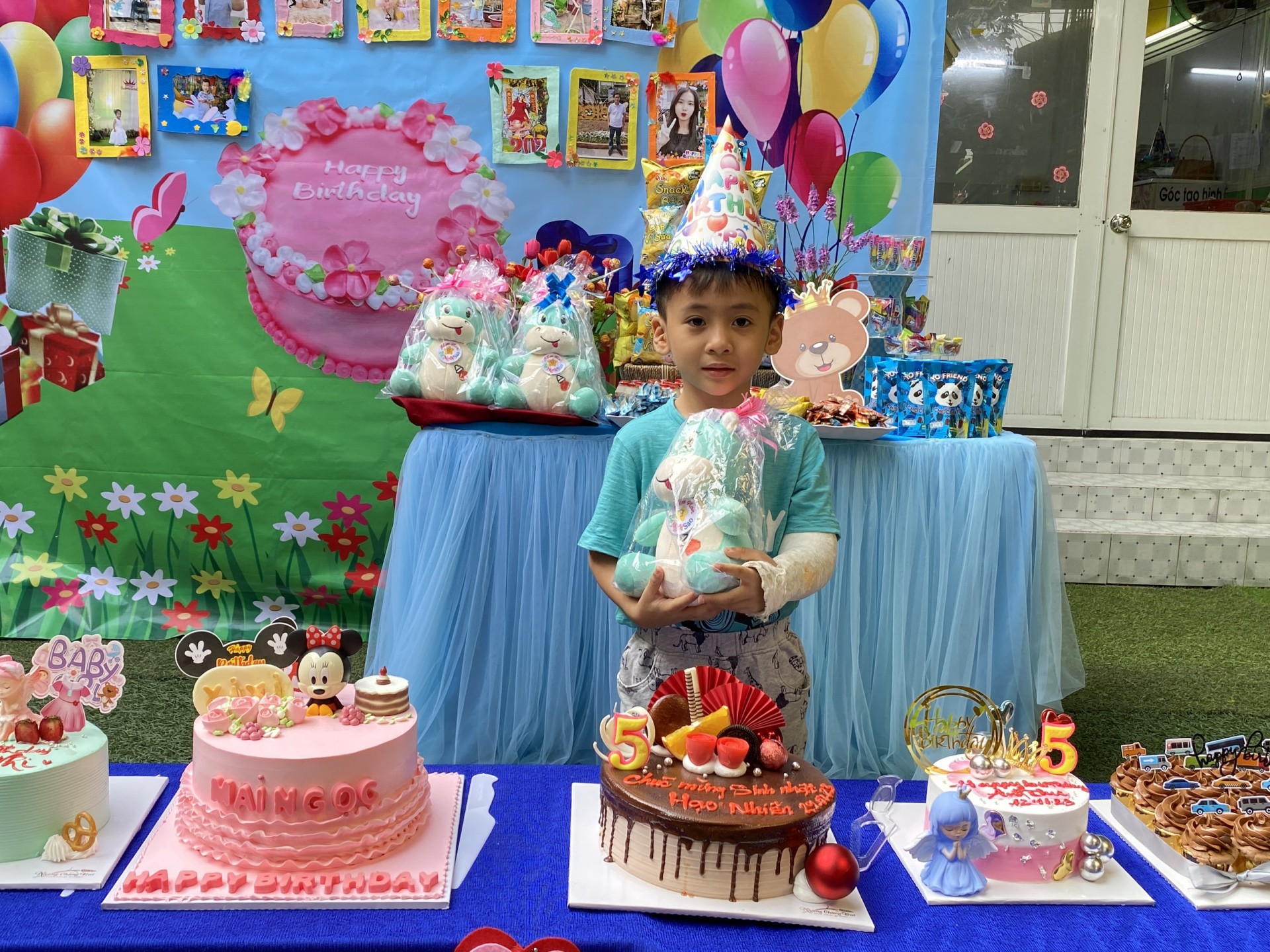 SINH NHẬT CÔ VÀ BÉ THÁNG 1,2/2023