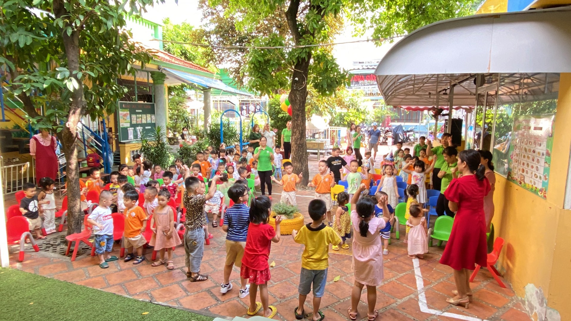 MỪNG SINH NHẬT CÔ VÀ CÁC BÉ THÁNG 3 VÀ THÁNG 4