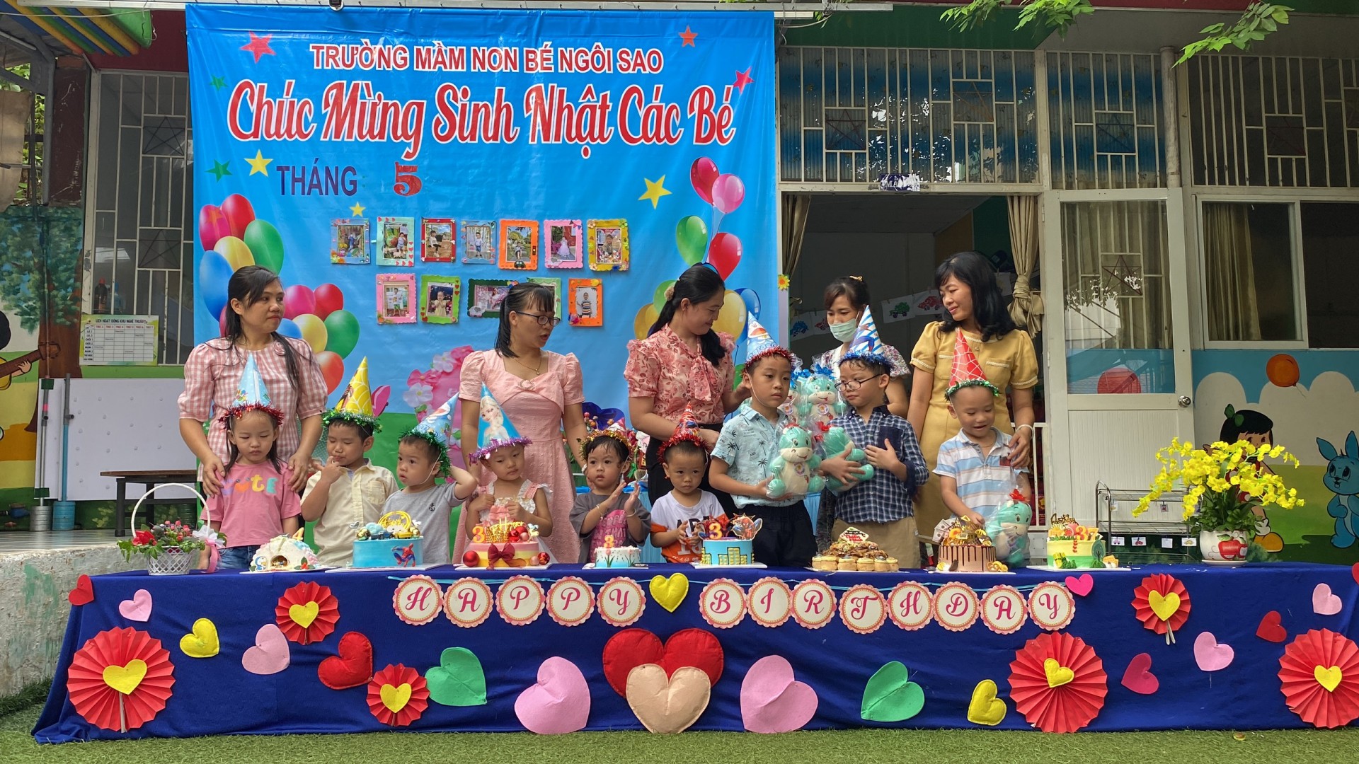 MỪNG SINH NHẬT CÔ VÀ BÉ THÁNG 5