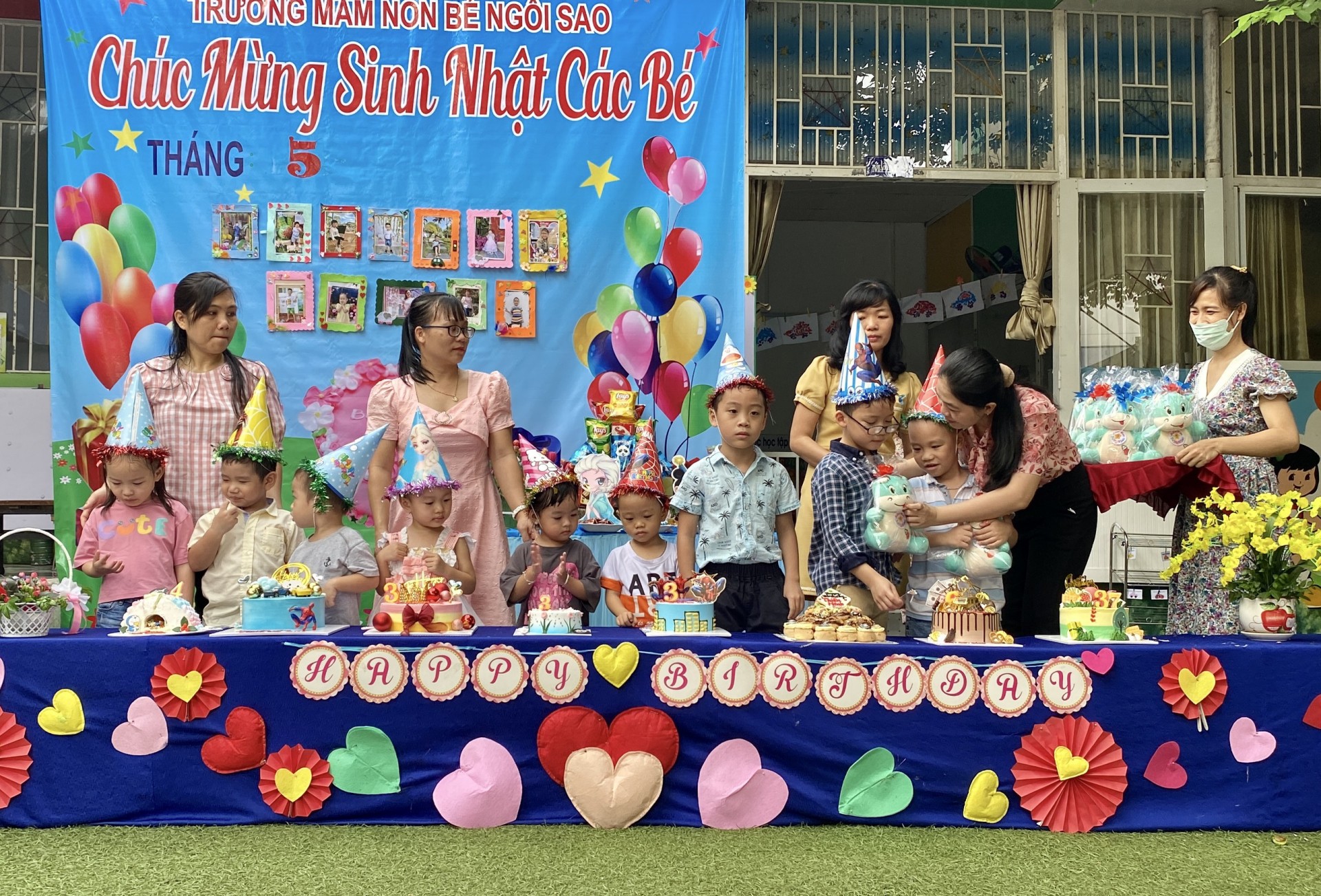 MỪNG SINH NHẬT CÔ VÀ BÉ THÁNG 5