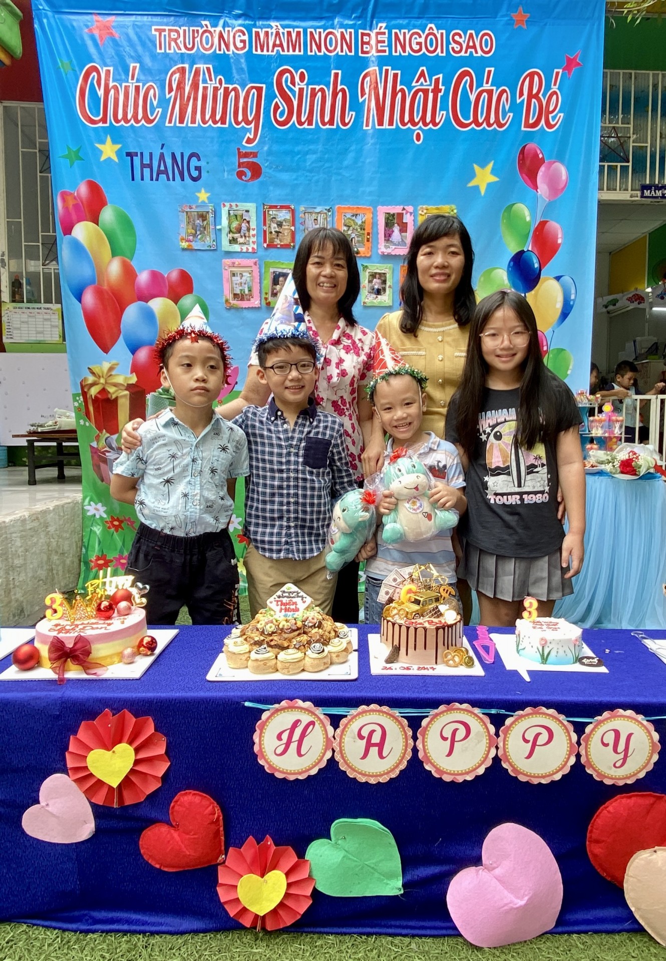 MỪNG SINH NHẬT CÔ VÀ BÉ THÁNG 5