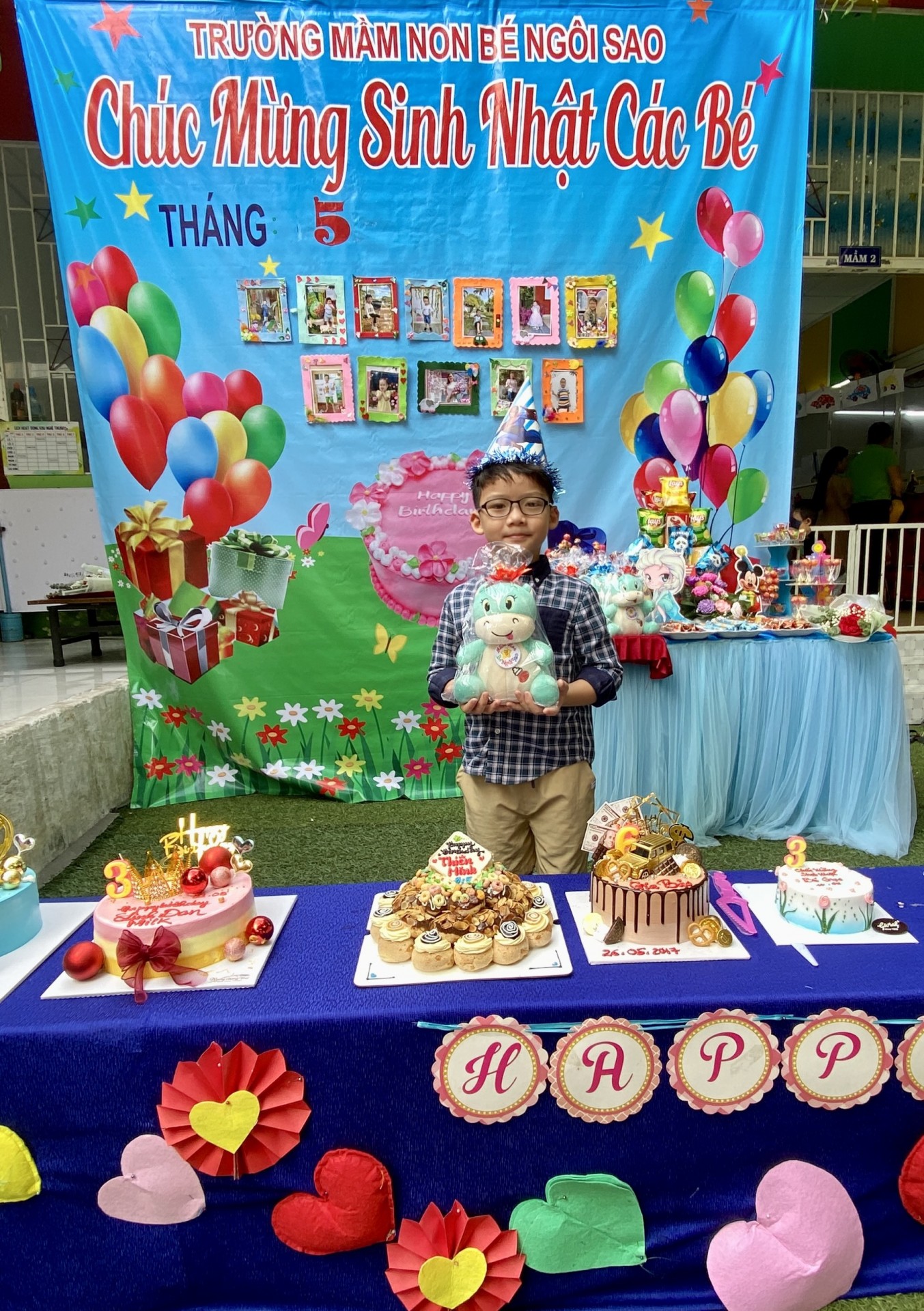 MỪNG SINH NHẬT CÔ VÀ BÉ THÁNG 5