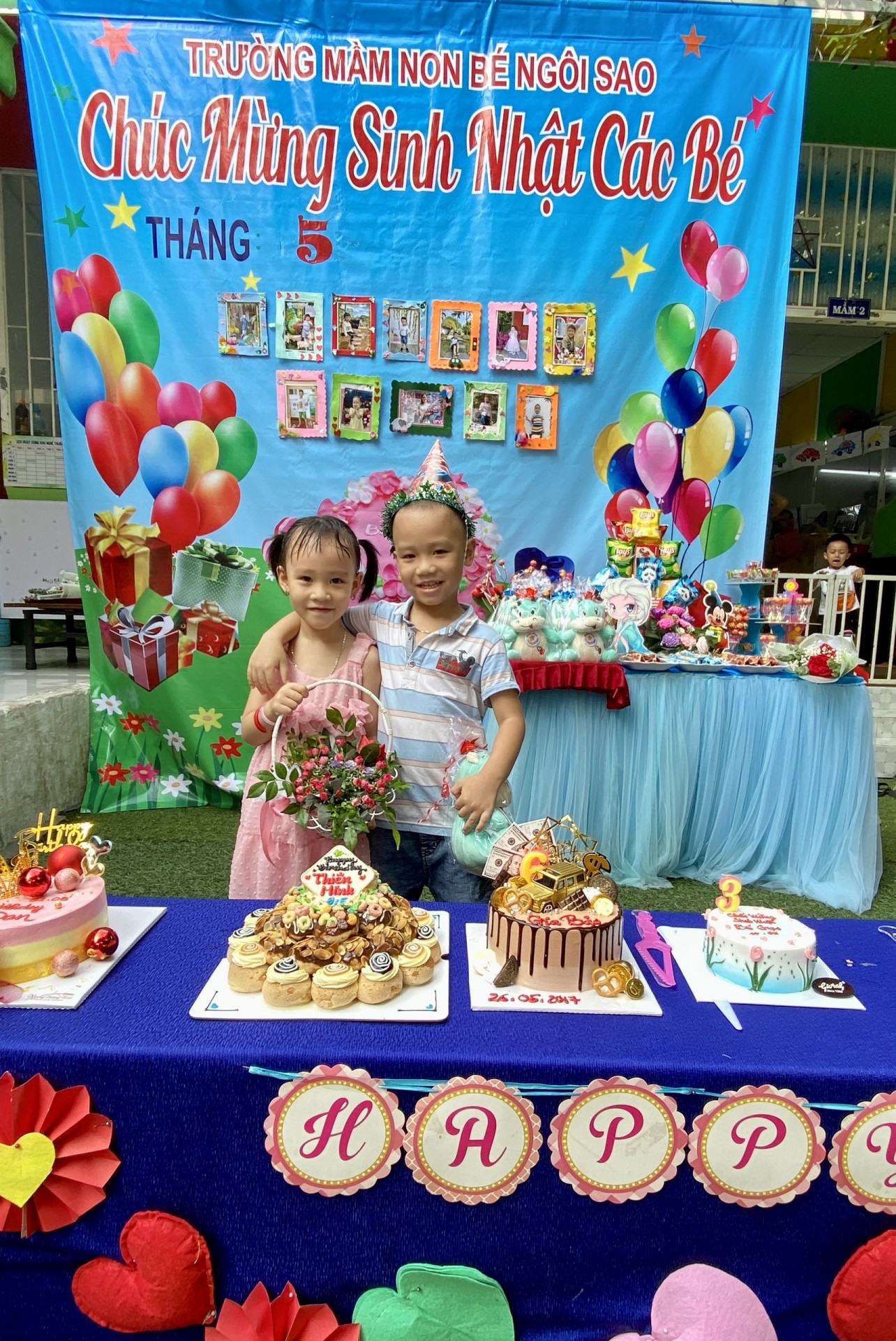 MỪNG SINH NHẬT CÔ VÀ BÉ THÁNG 5