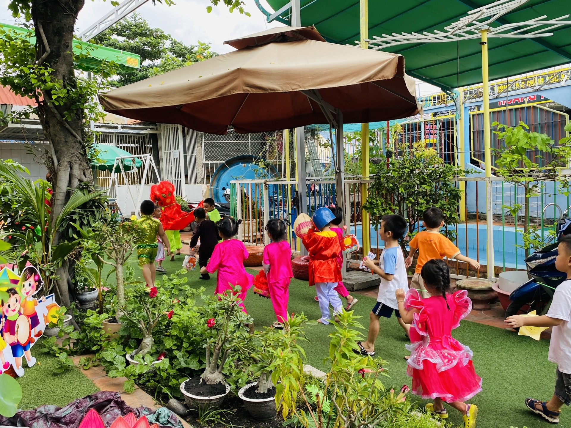 BÉ VUI TRUNG THU 2022