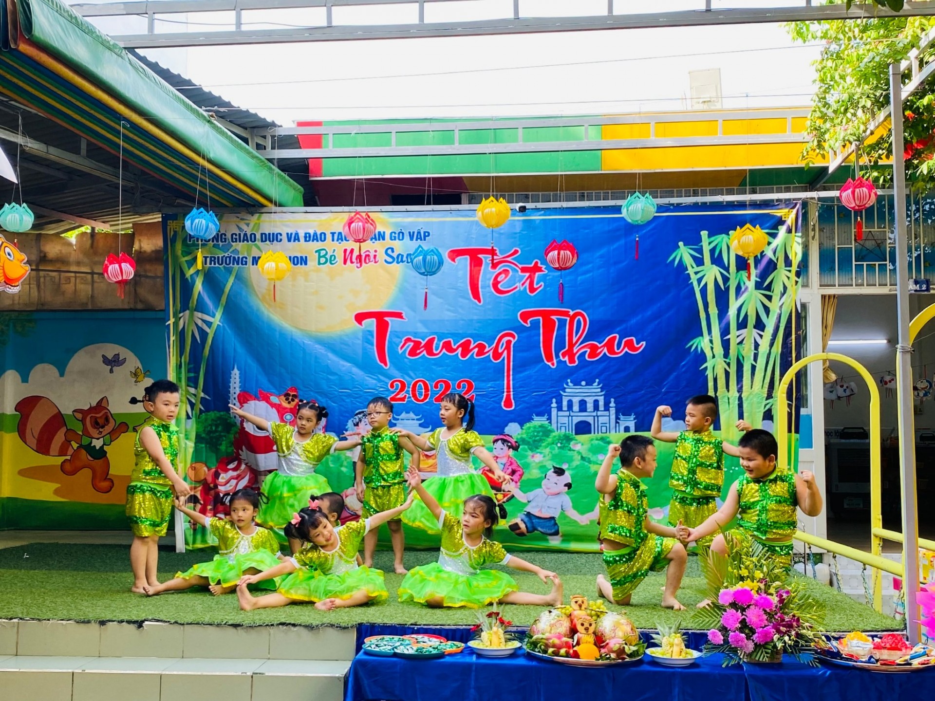 BÉ VUI TRUNG THU 2022