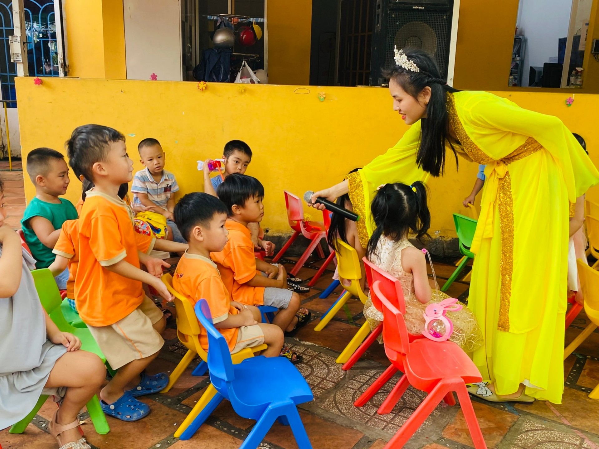 BÉ VUI TRUNG THU 2022