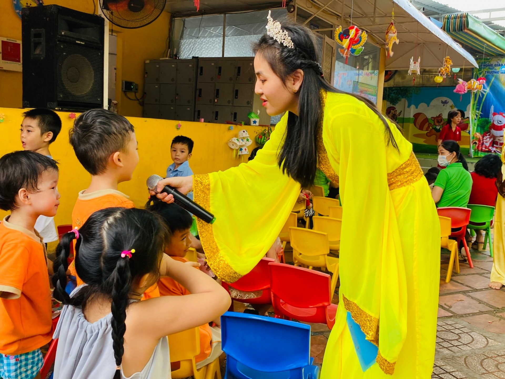 BÉ VUI TRUNG THU 2022