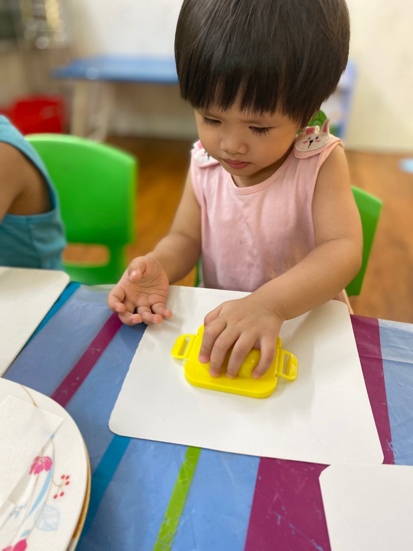 BÉ LÀM  ĐÈN VÀ BÁNH TRUNG THU 2022