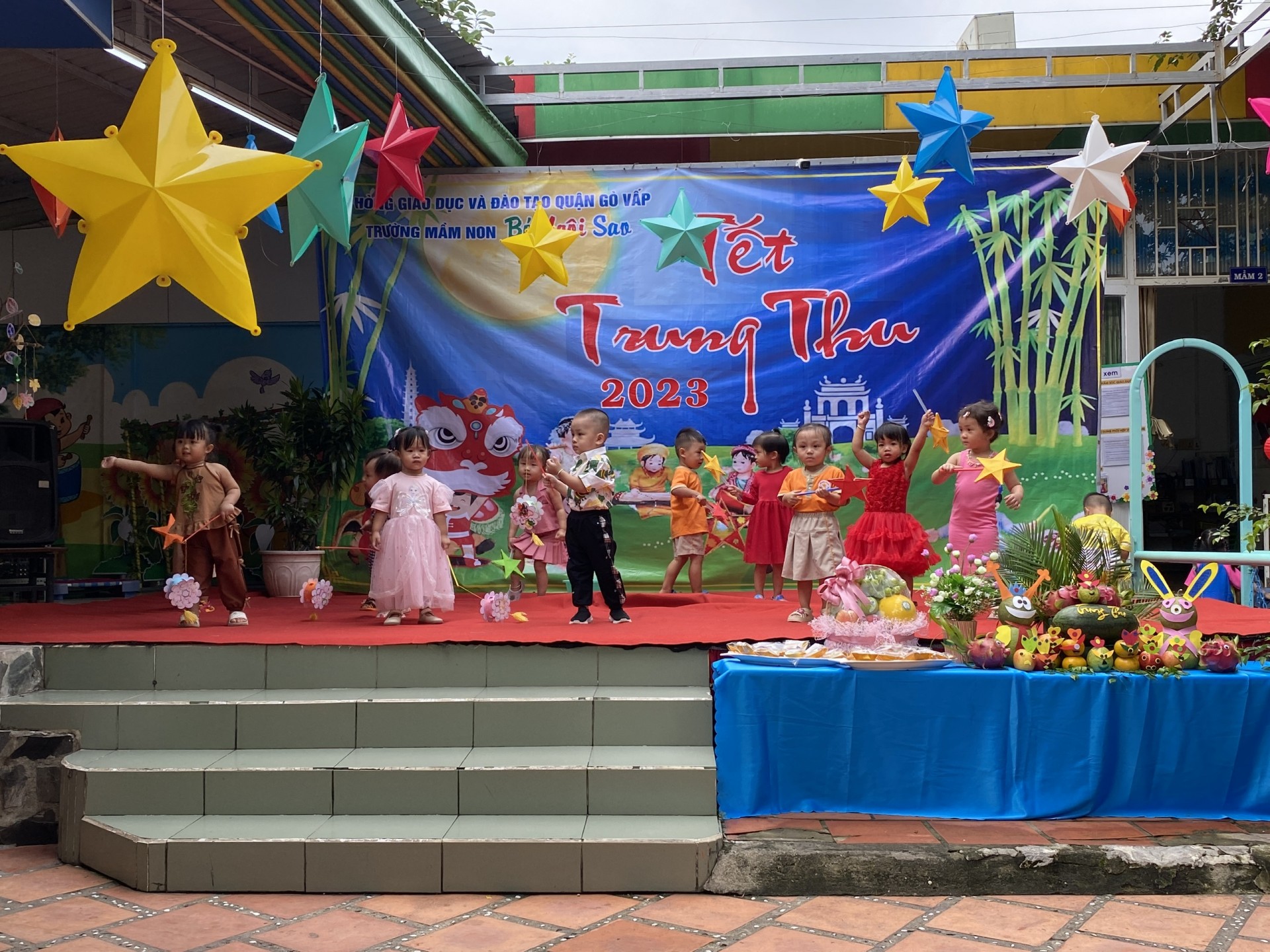 BÉ VUI TRUNG THU 2023