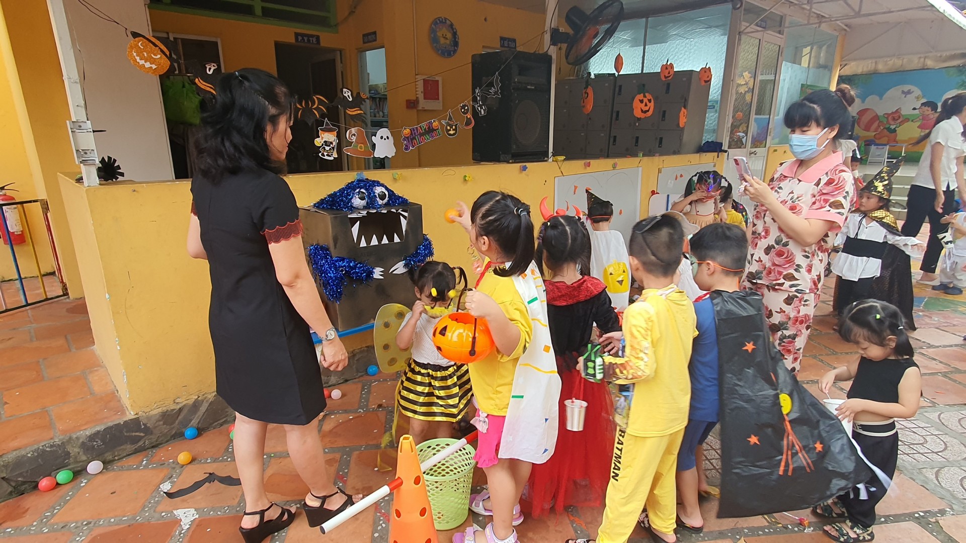 LỄ HỘI HÓA TRANG 2022