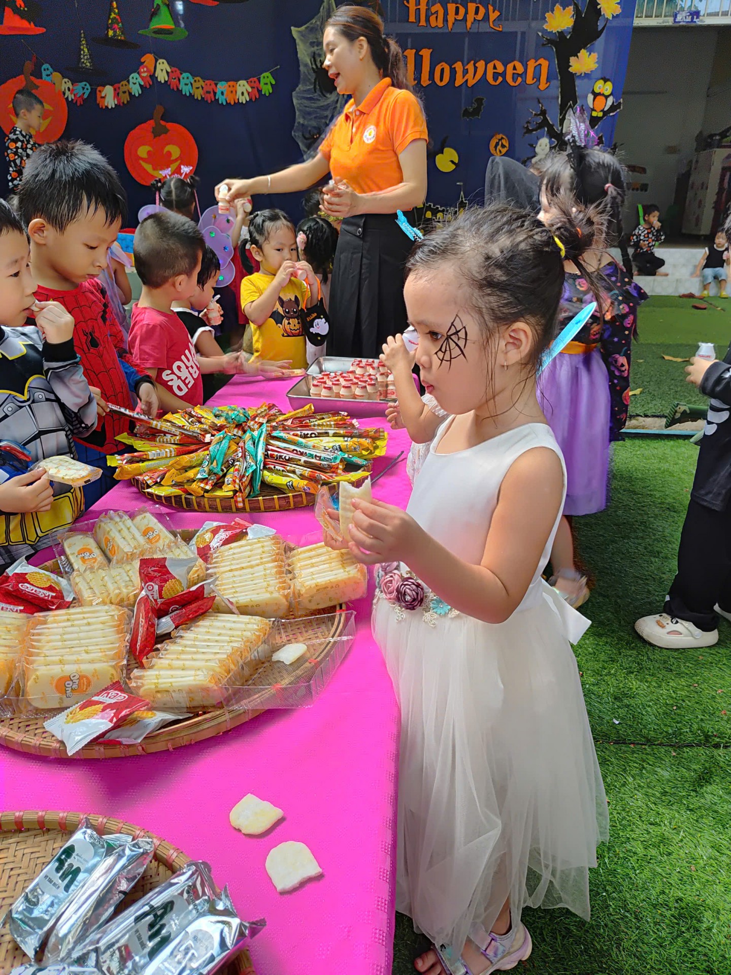 HAPPY HALLOWEEN 2024