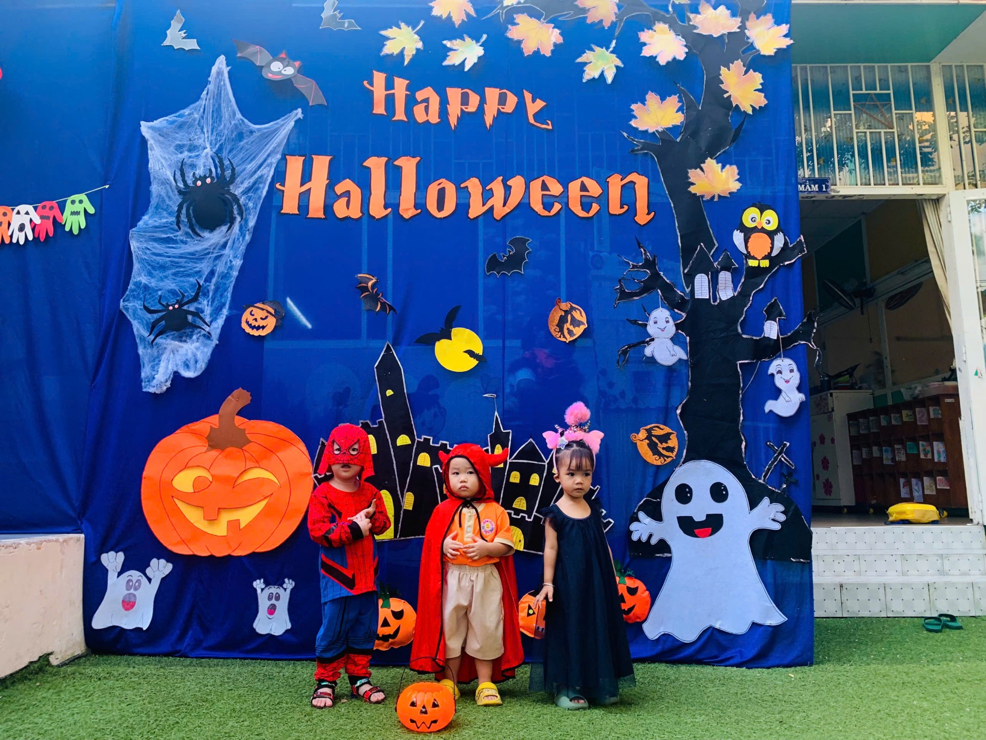 HAPPY HALLOWEEN 2024