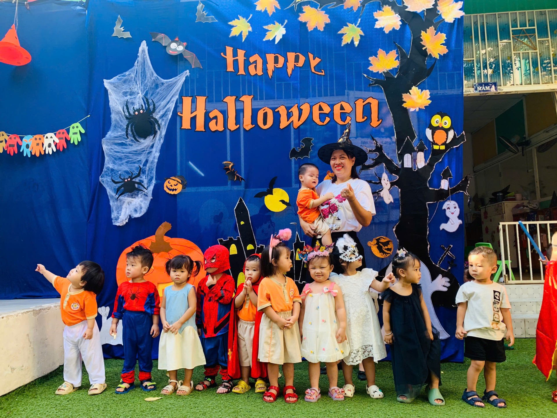 HAPPY HALLOWEEN 2024