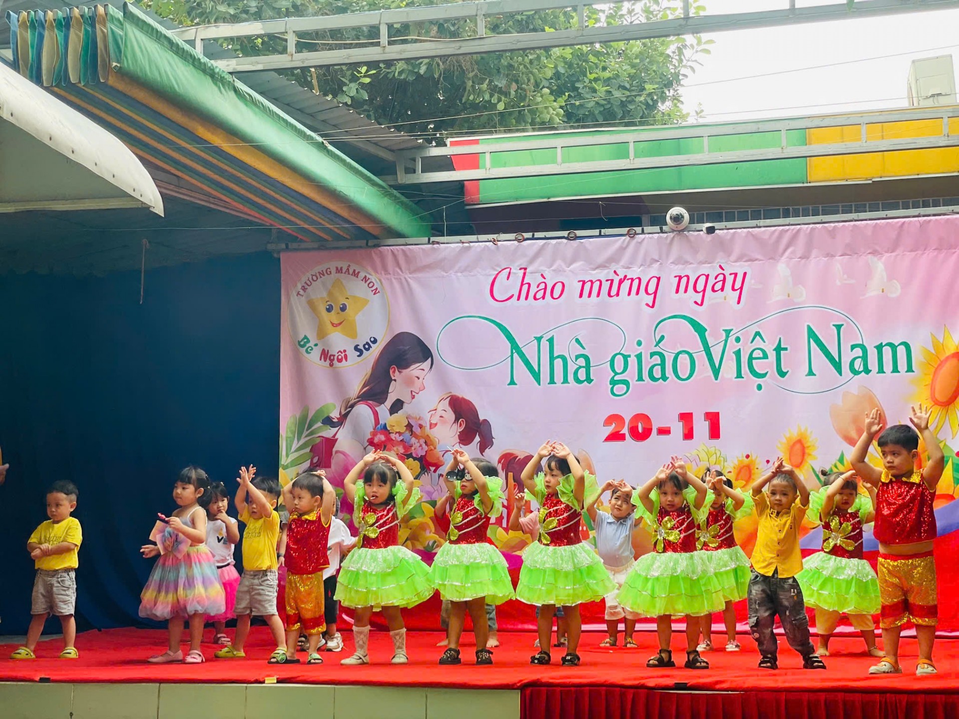 NGƯỜI THẦY ĐẦU TIÊN