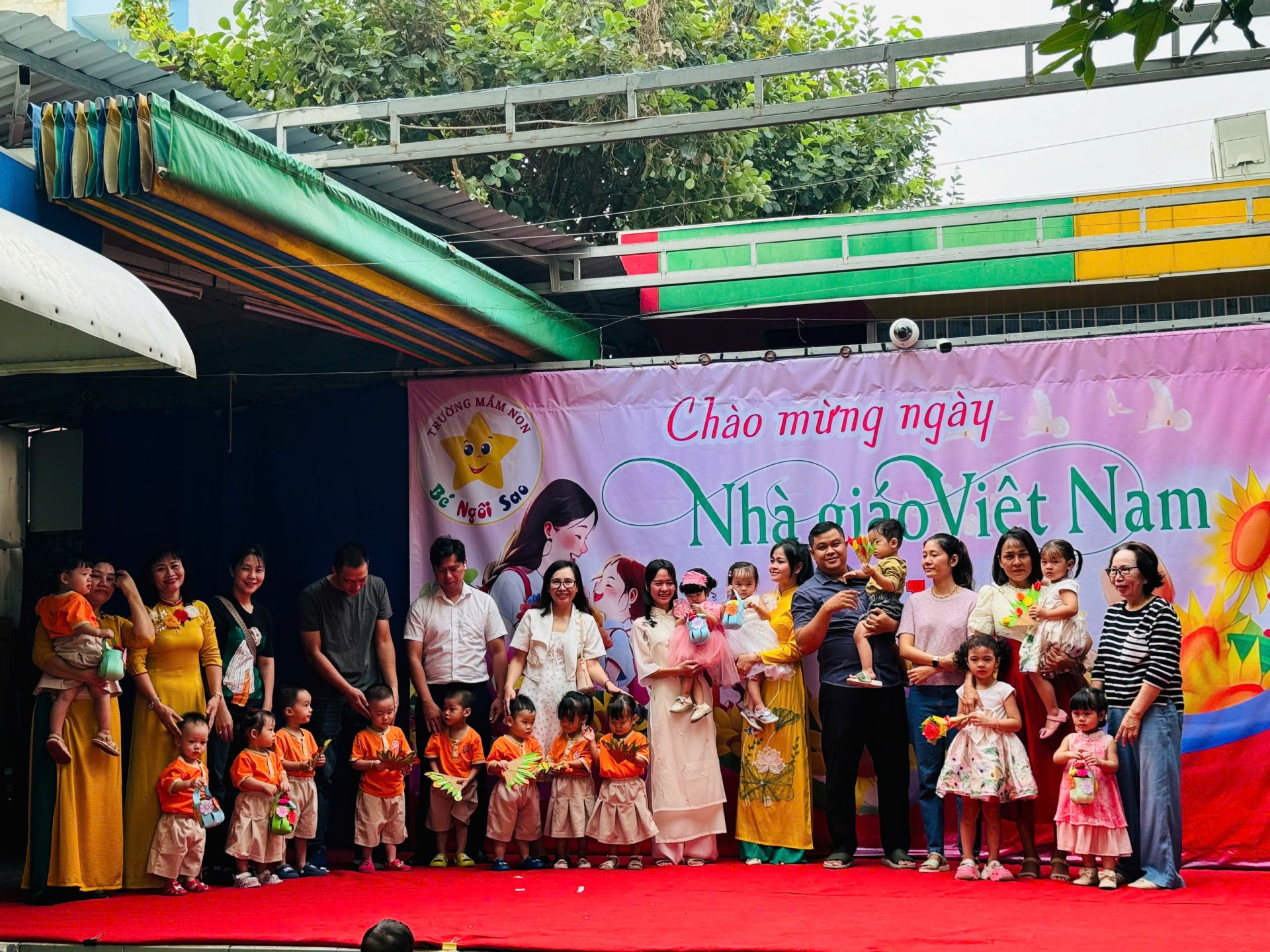 NGƯỜI THẦY ĐẦU TIÊN