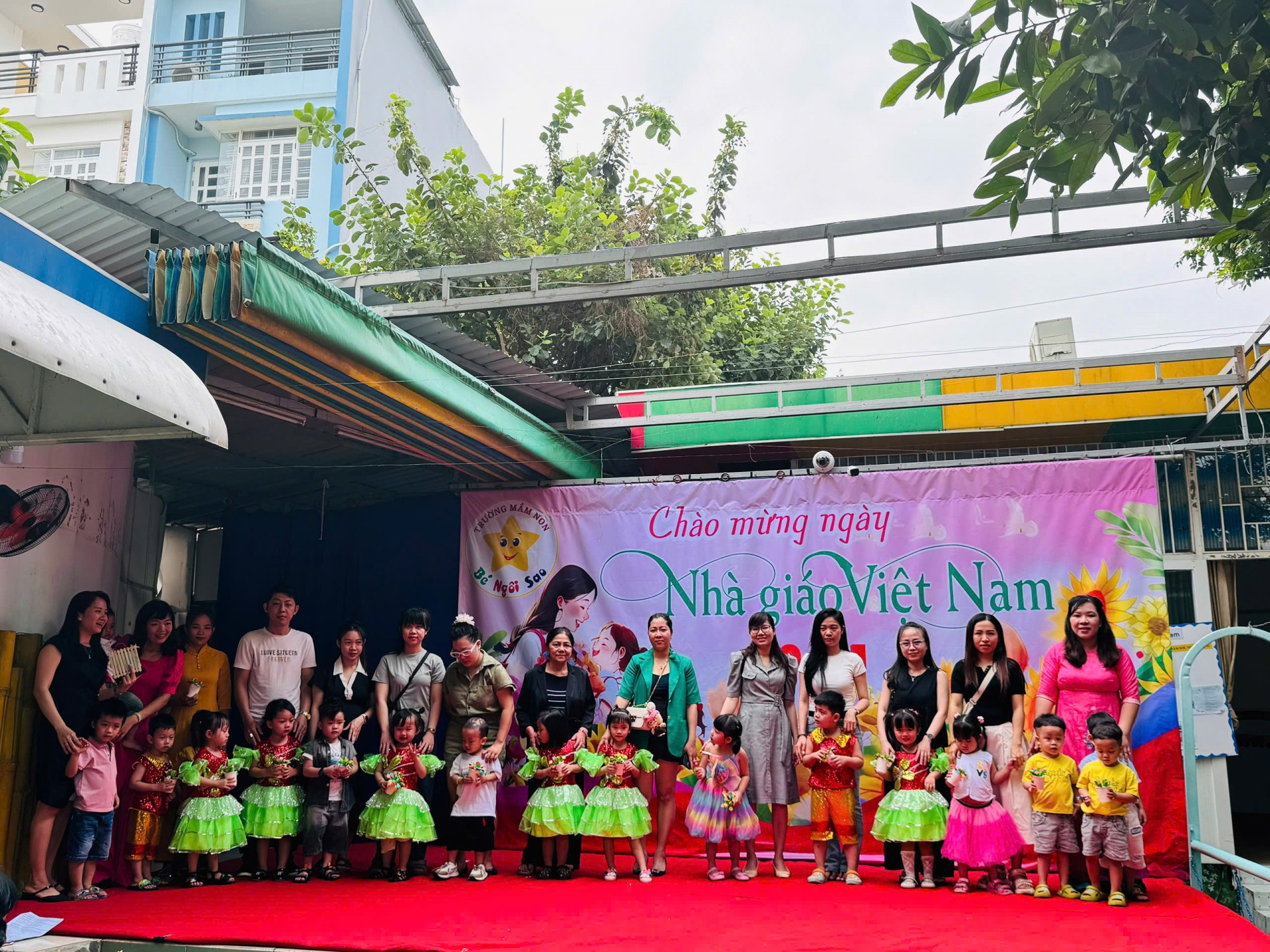 NGƯỜI THẦY ĐẦU TIÊN