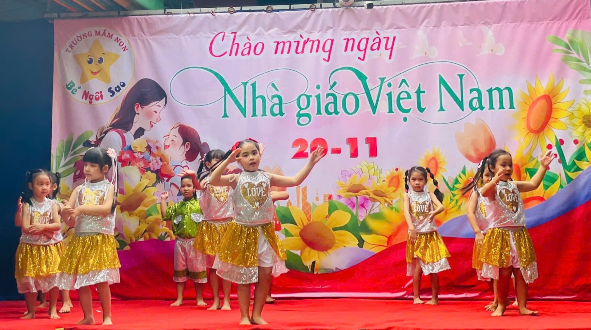 NGƯỜI THẦY ĐẦU TIÊN