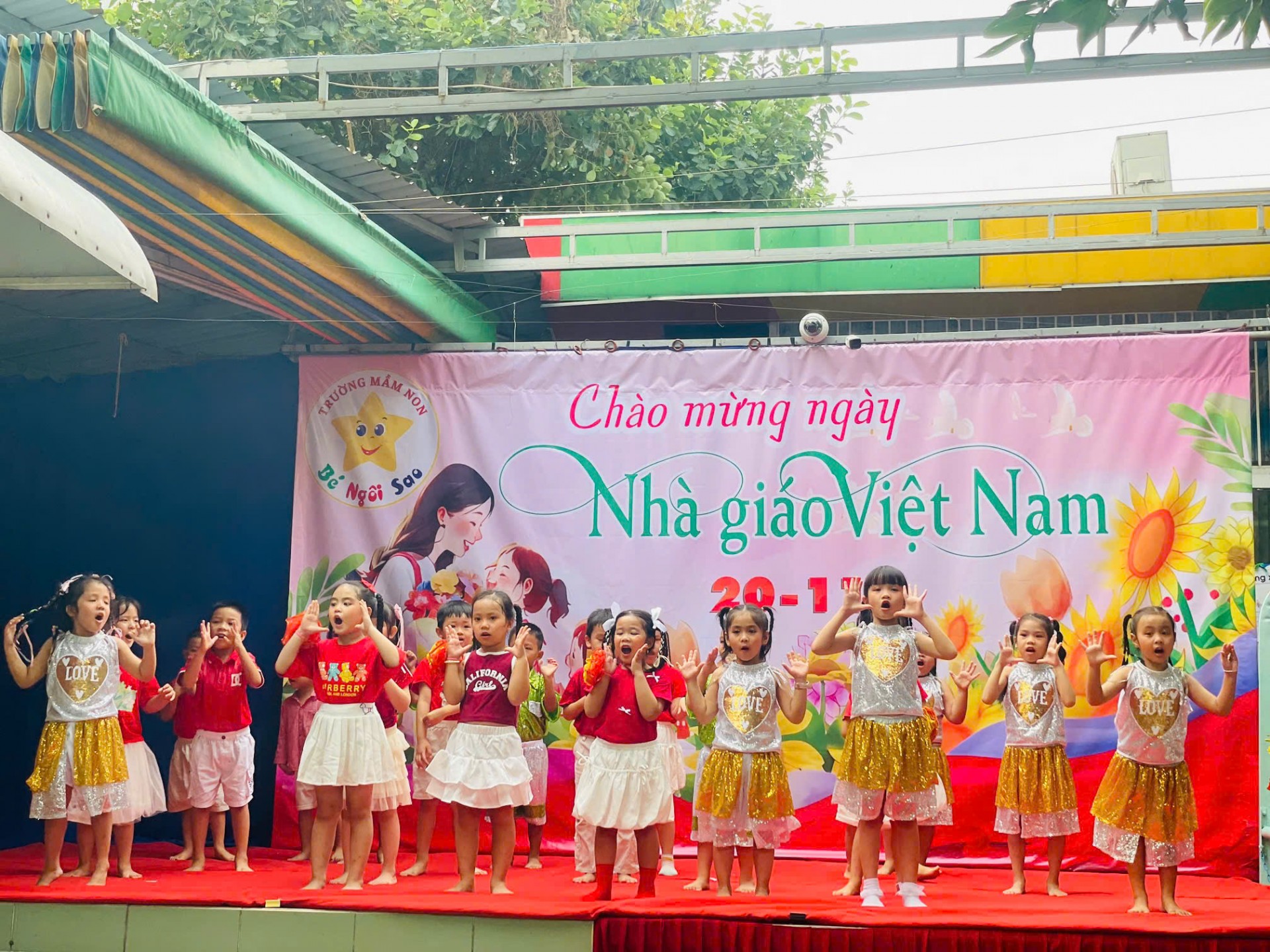 NGƯỜI THẦY ĐẦU TIÊN