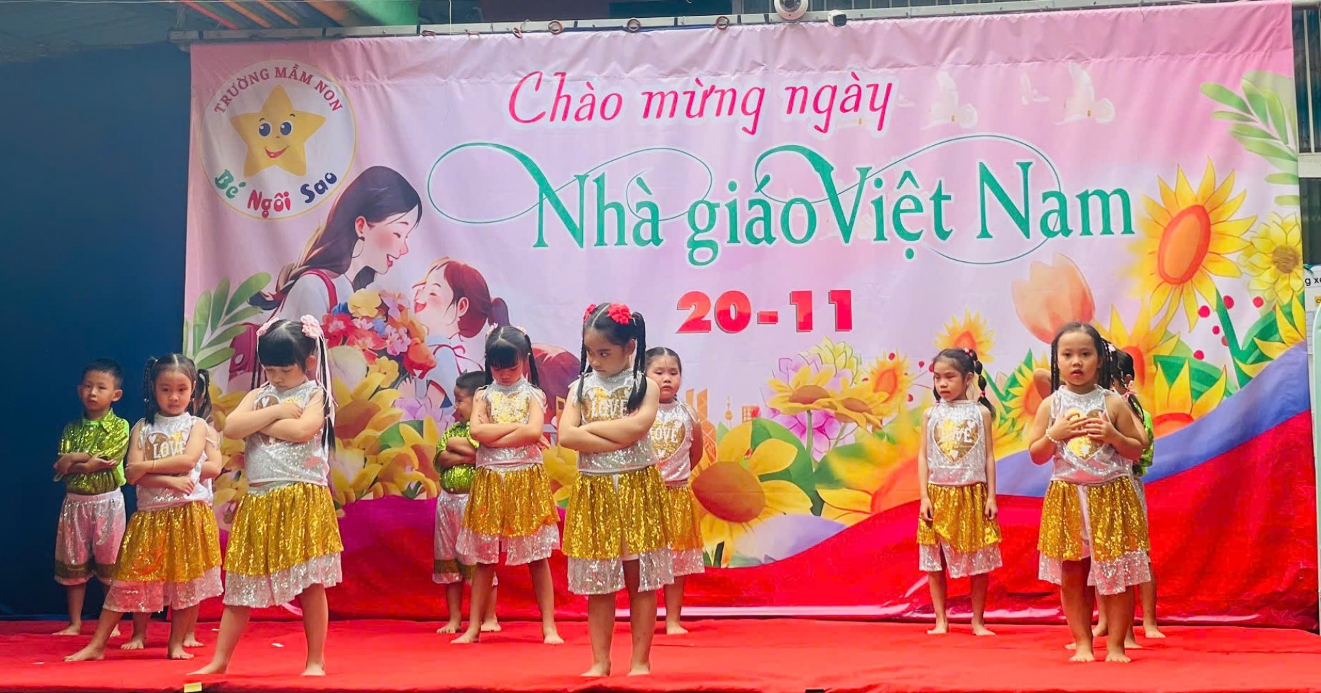 NGƯỜI THẦY ĐẦU TIÊN