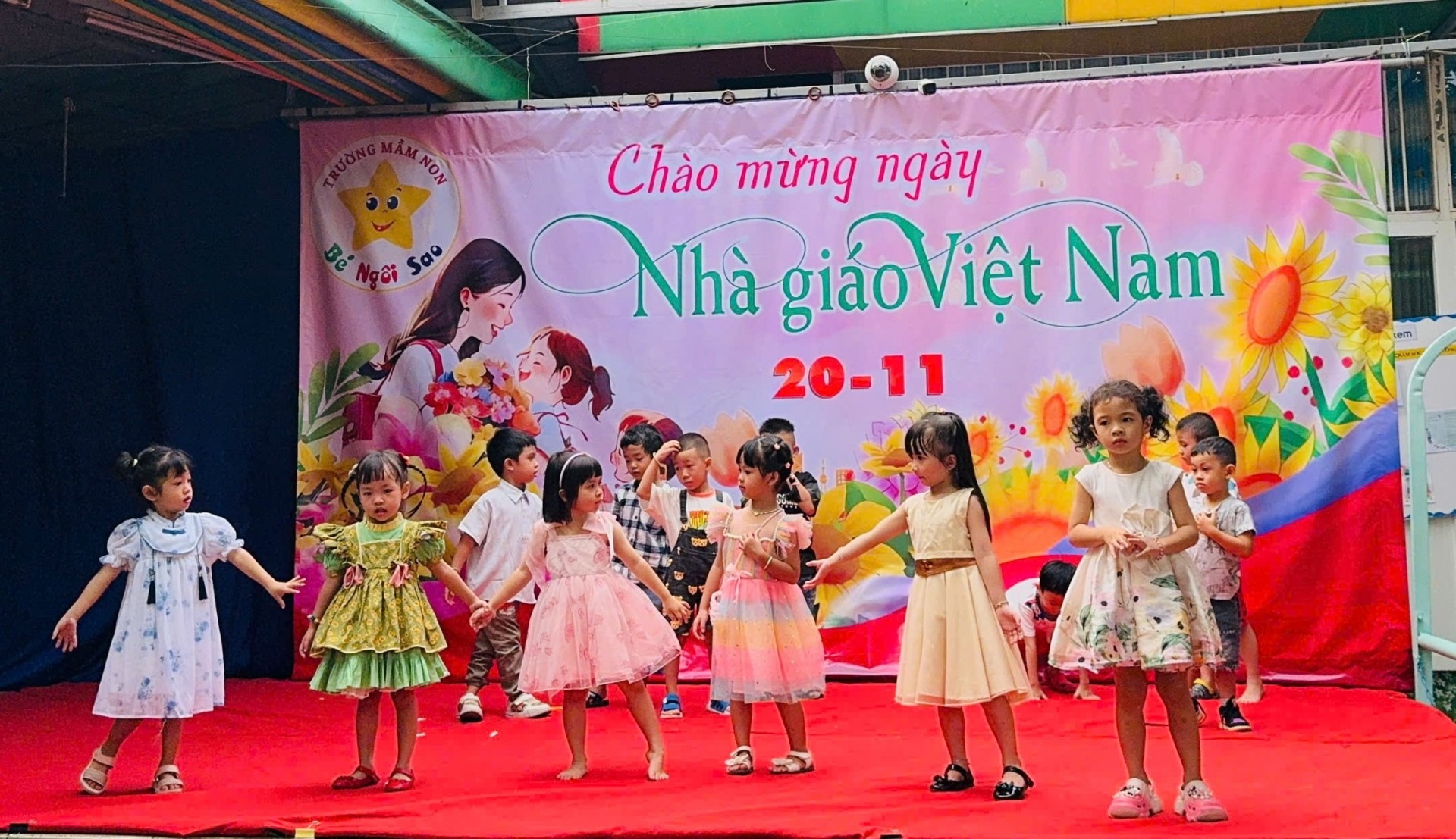 NGƯỜI THẦY ĐẦU TIÊN