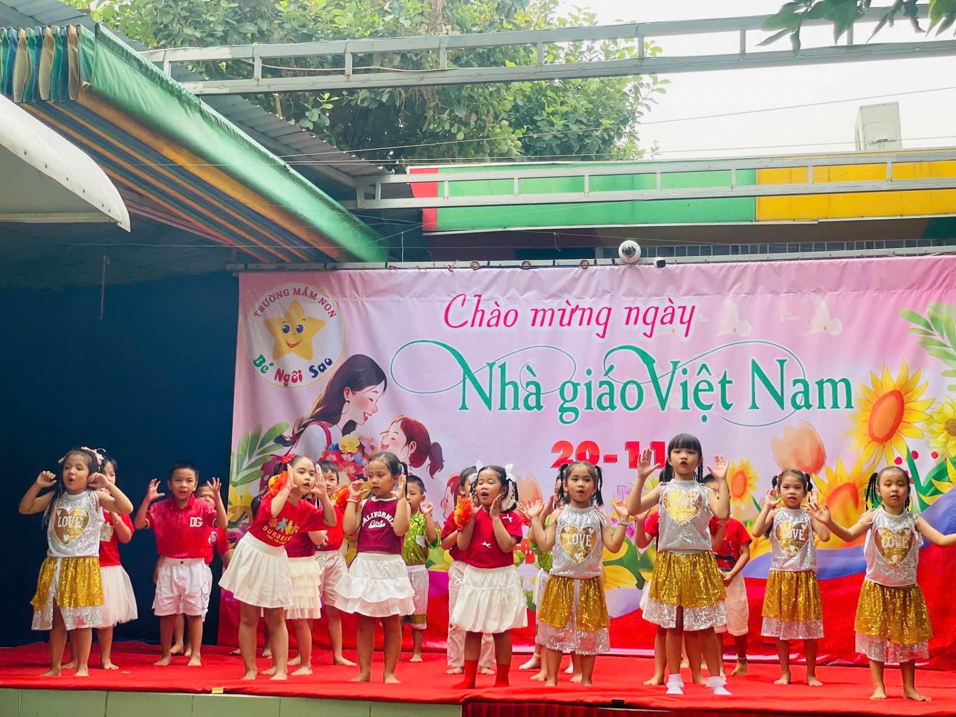 NGƯỜI THẦY ĐẦU TIÊN