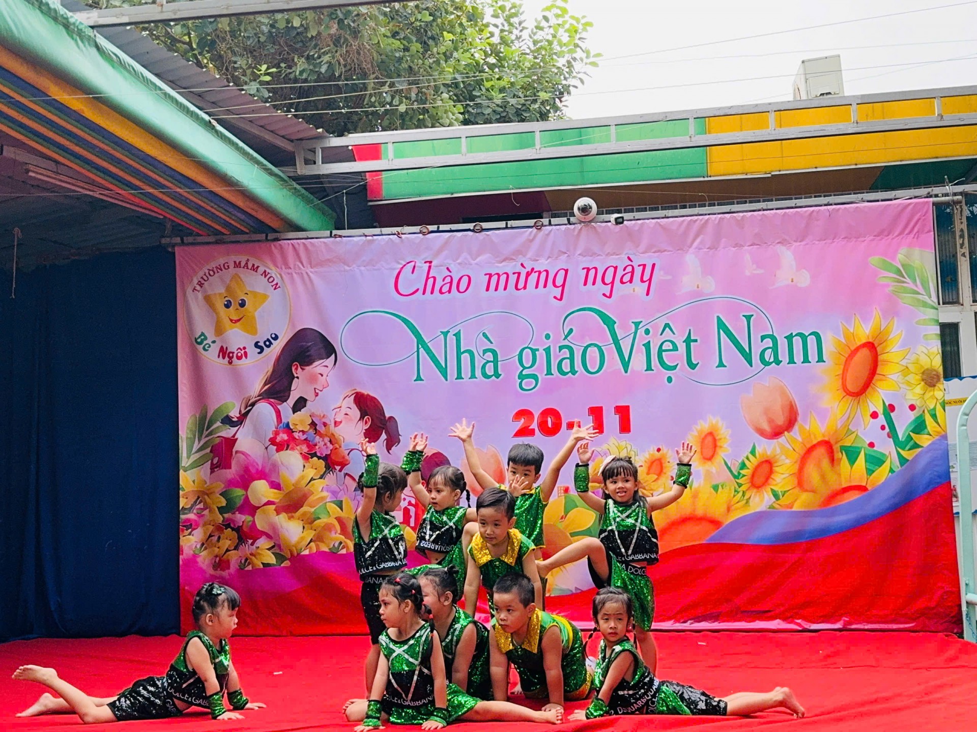 NGƯỜI THẦY ĐẦU TIÊN