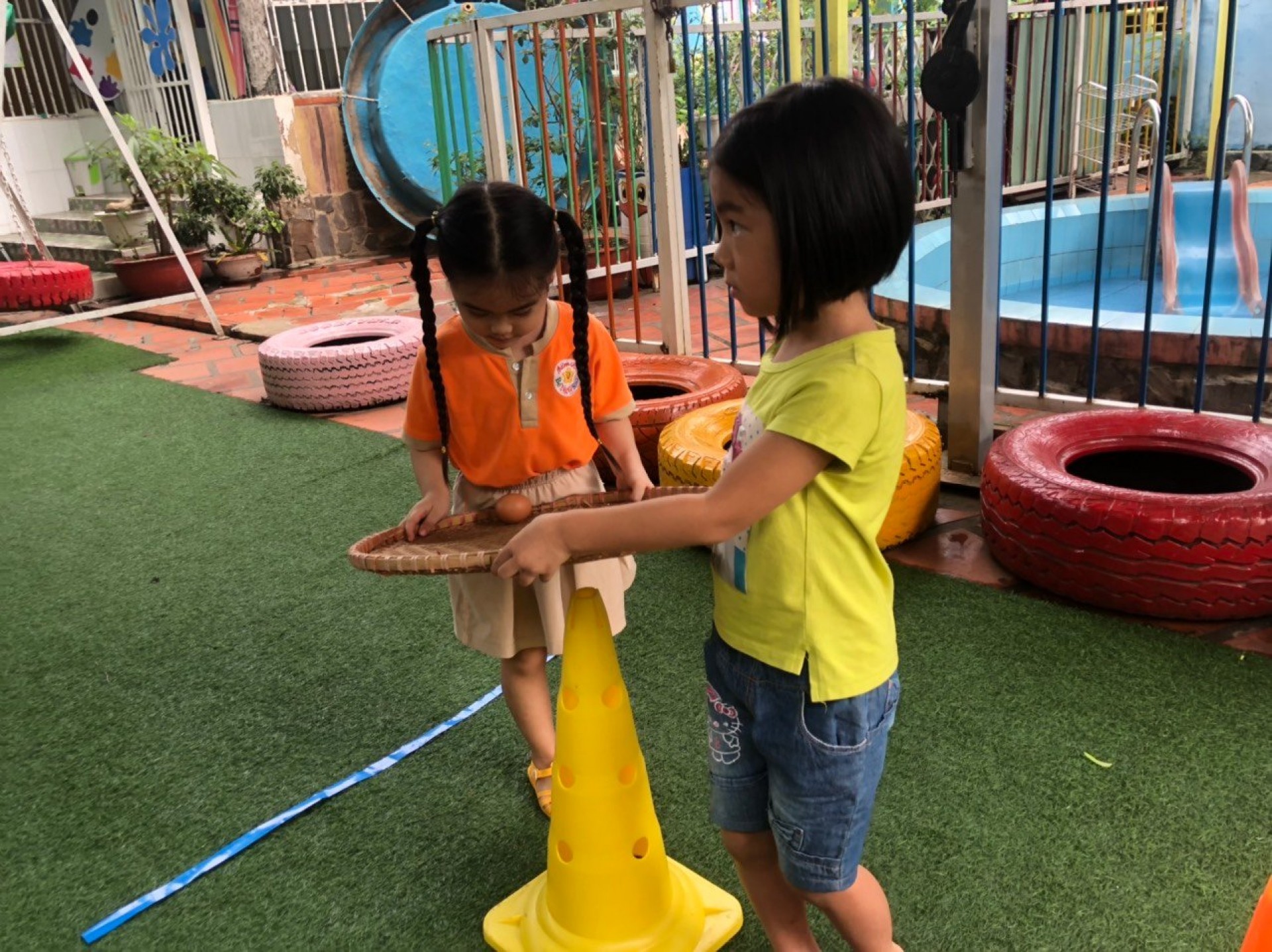 LỚP CHỒI BÉ TÌM HIỂU TRỨNG CÓ Ở ĐÂU?