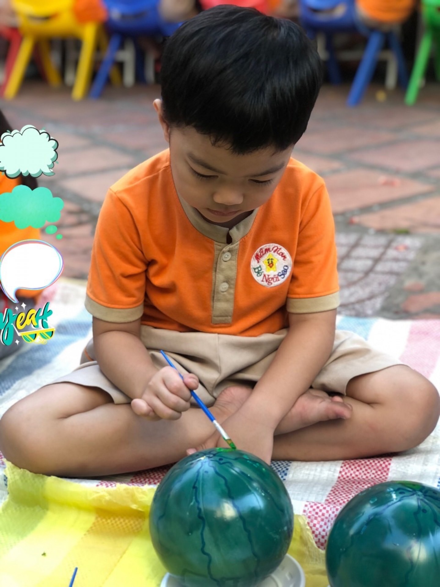 BÉ TRANG TRÍ TẾT 2024