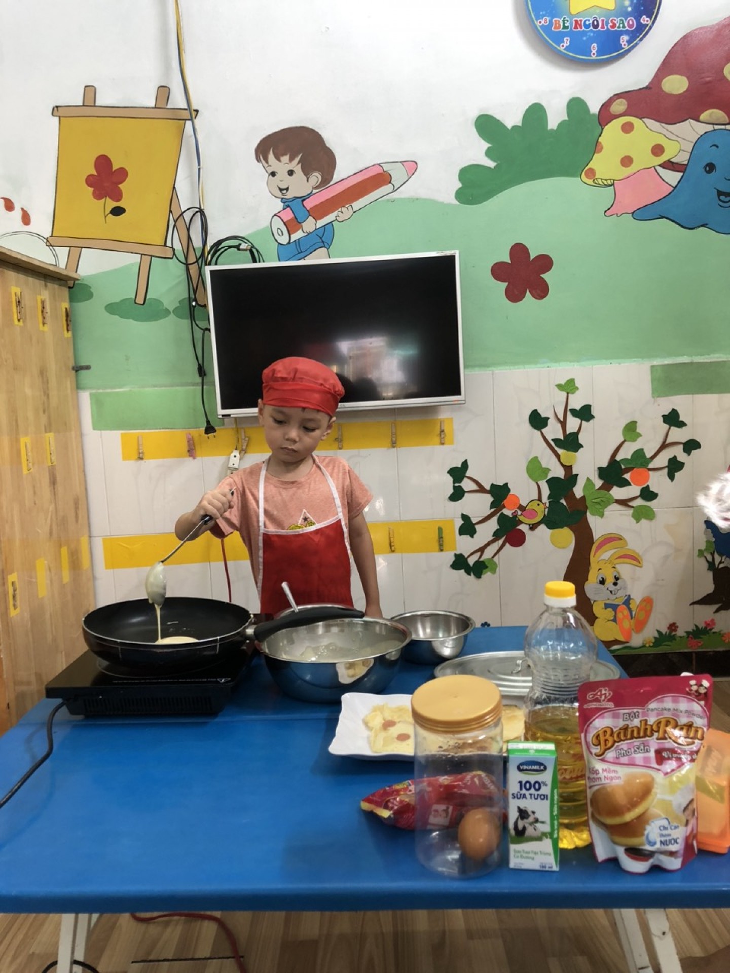 BƯA XẾ VUI NHỘN