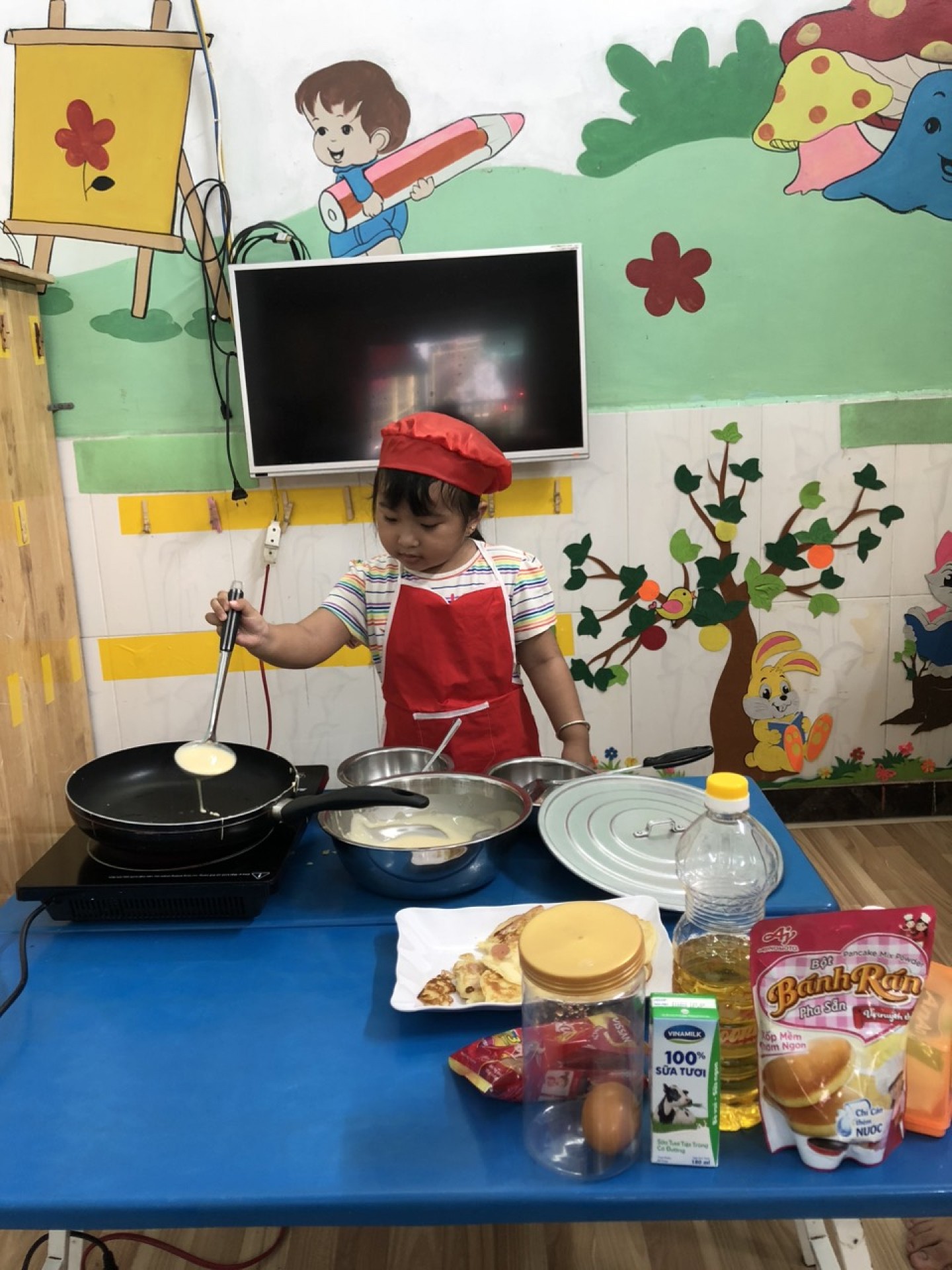 BƯA XẾ VUI NHỘN