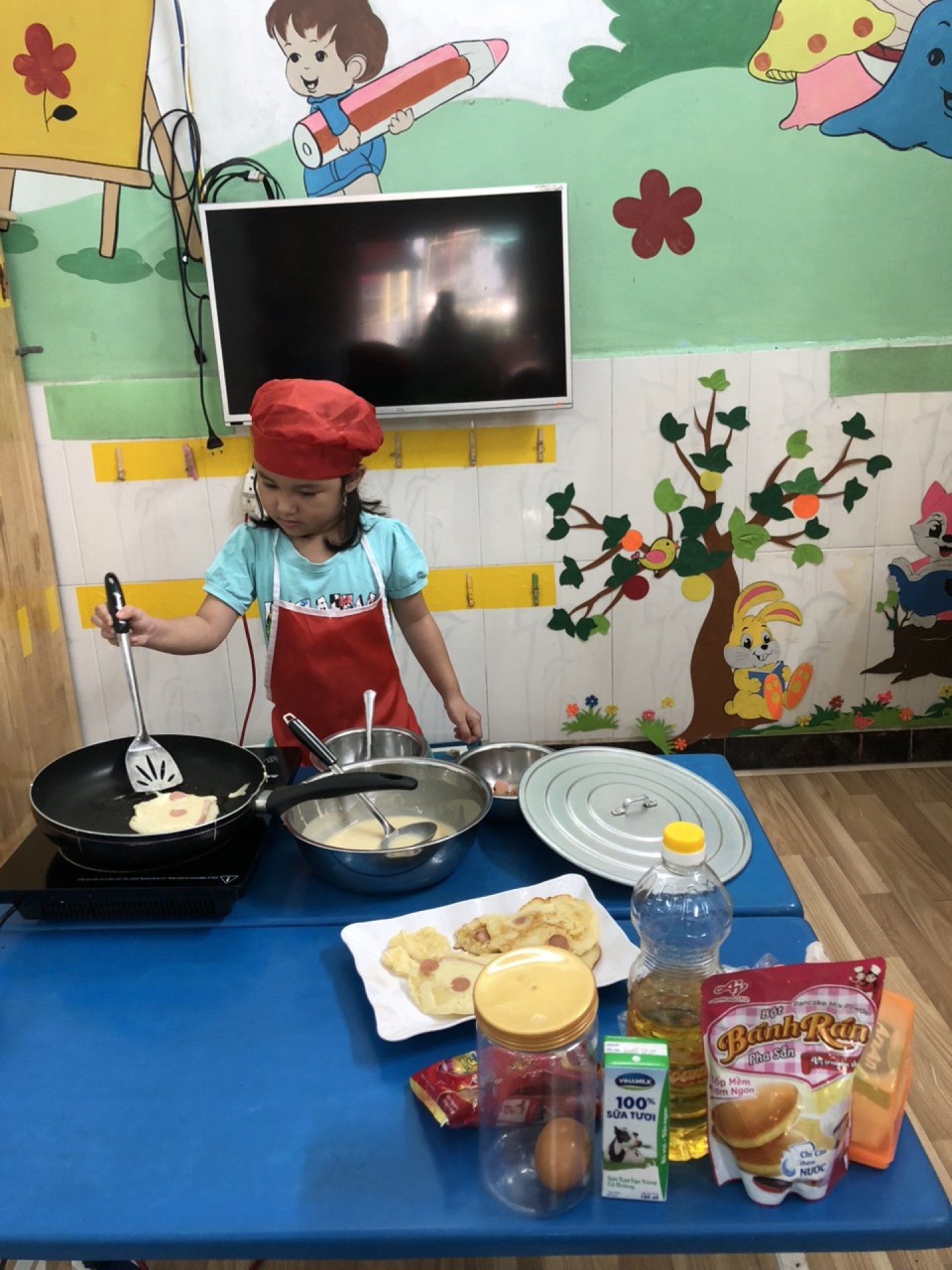 BƯA XẾ VUI NHỘN