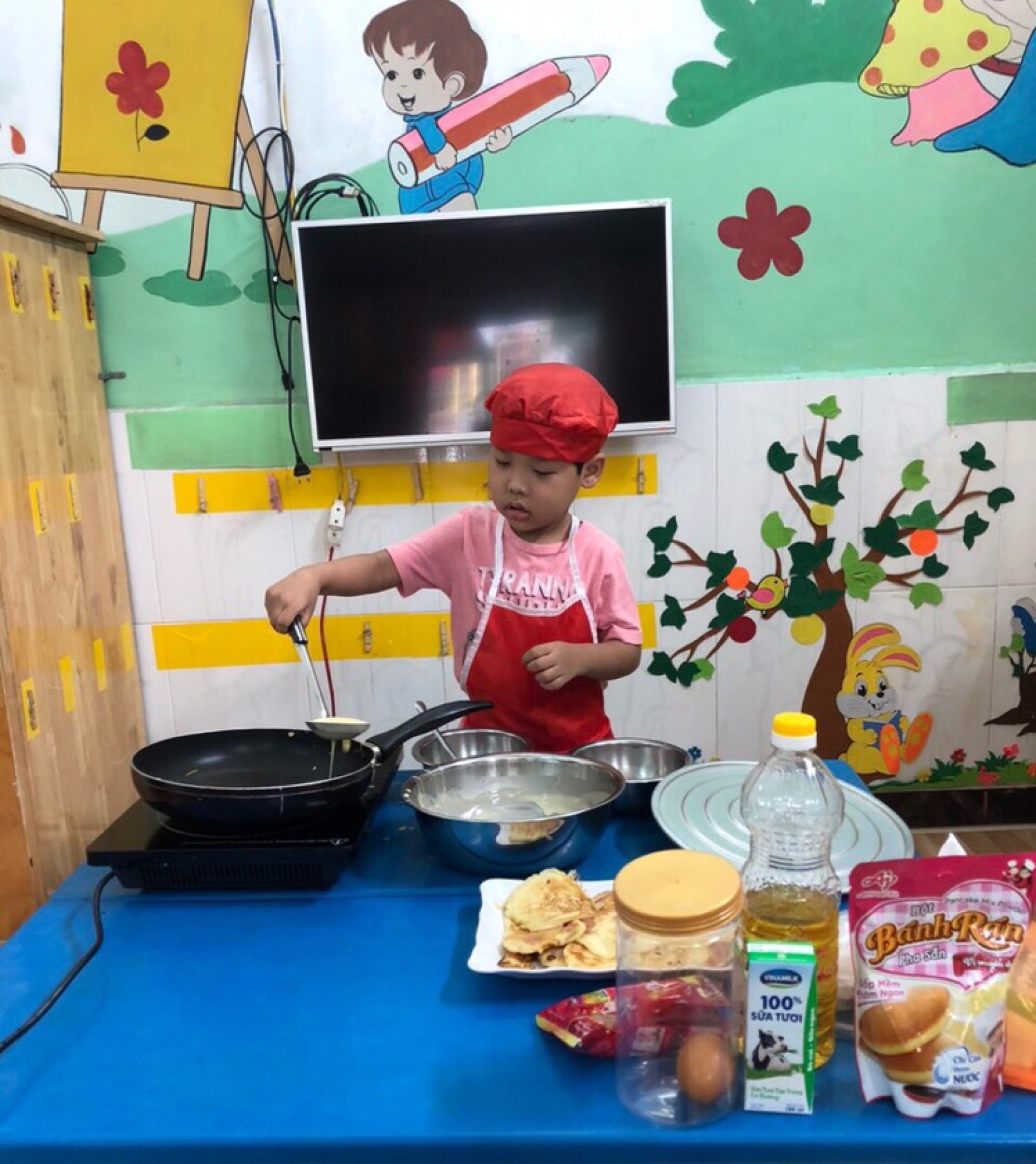 BƯA XẾ VUI NHỘN