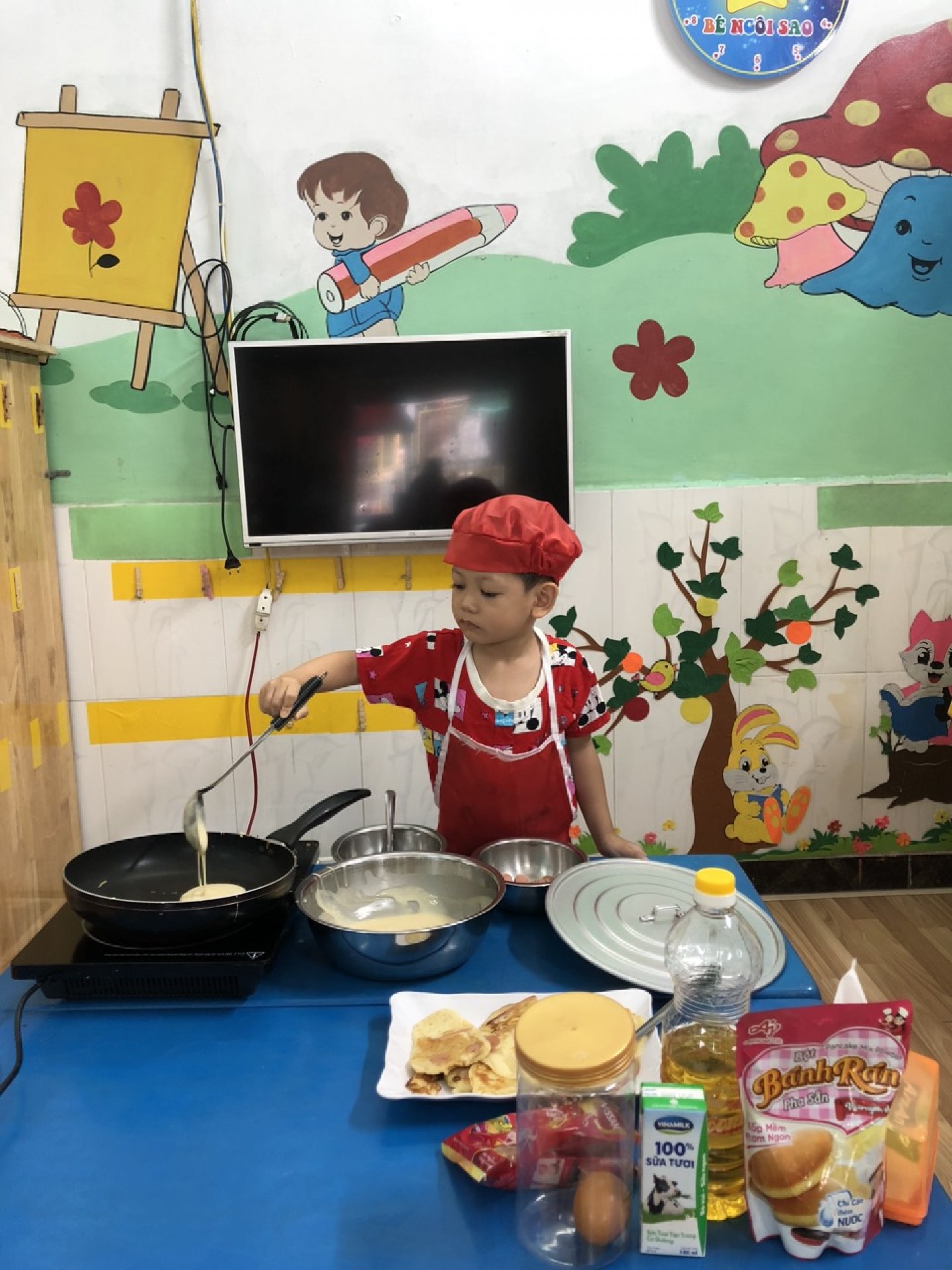 BƯA XẾ VUI NHỘN