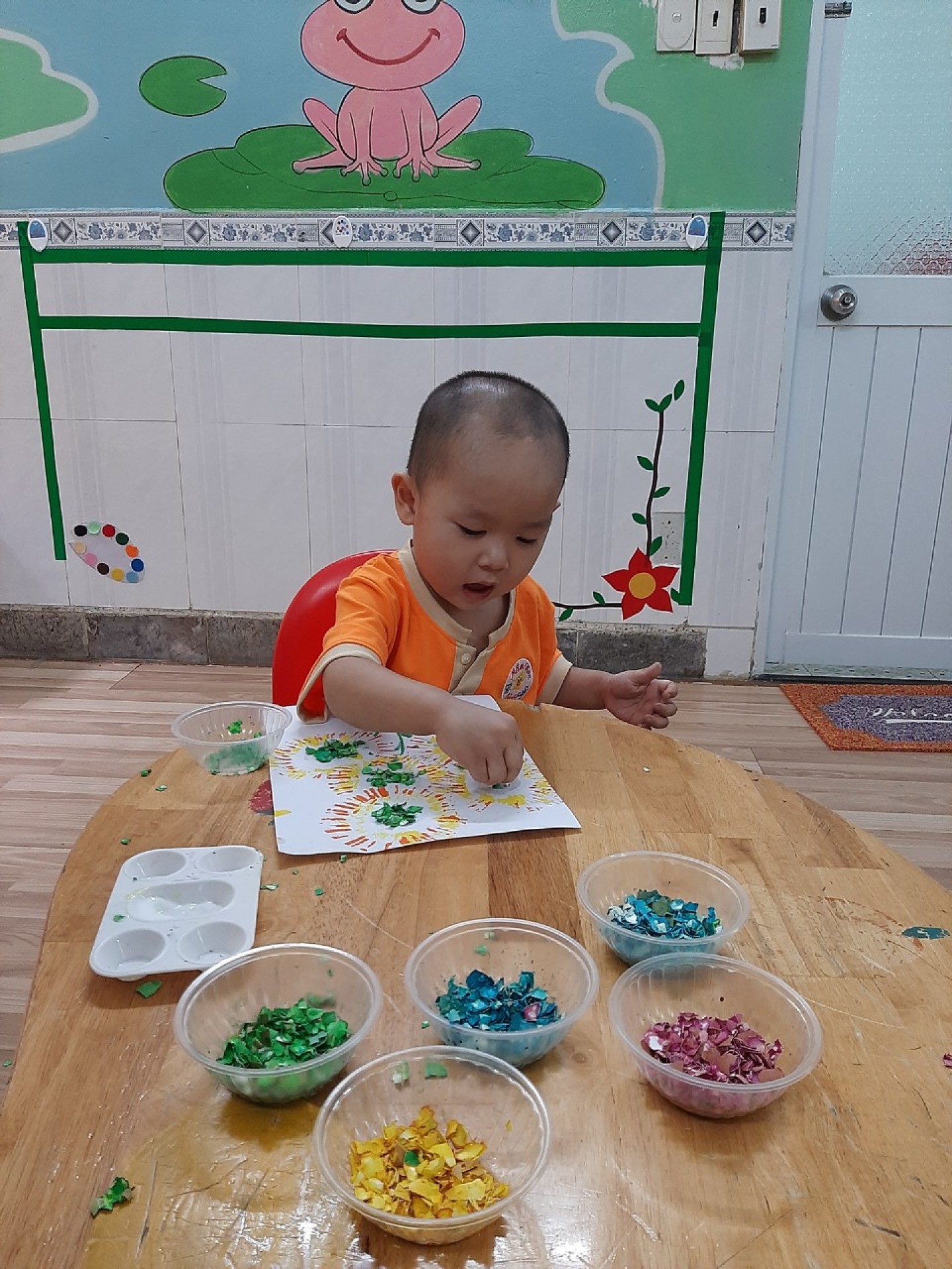 20/10 BÉ LÀM QUÀ TẶNG MẸ 