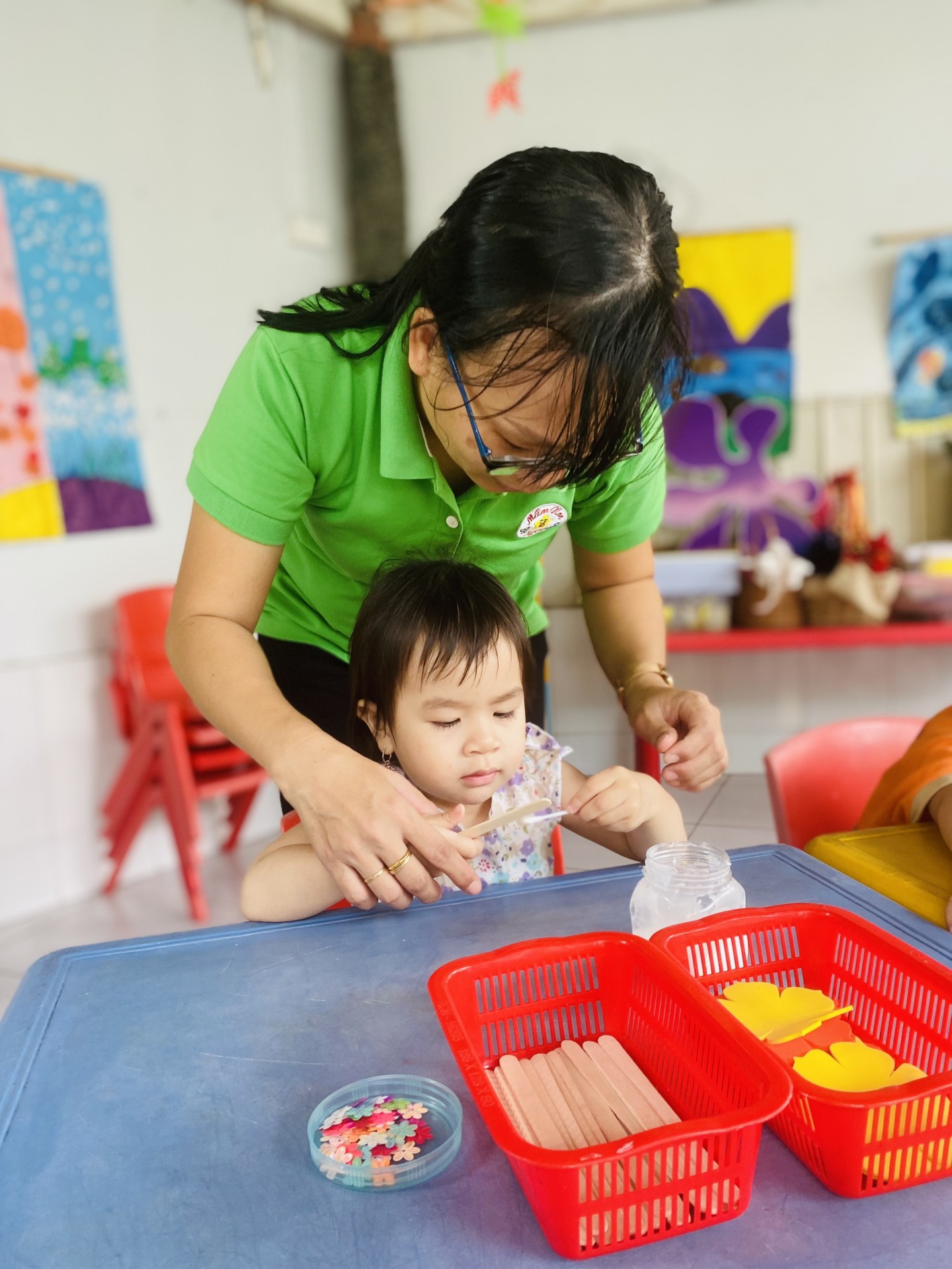 20/10 BÉ LÀM QUÀ TẶNG MẸ 