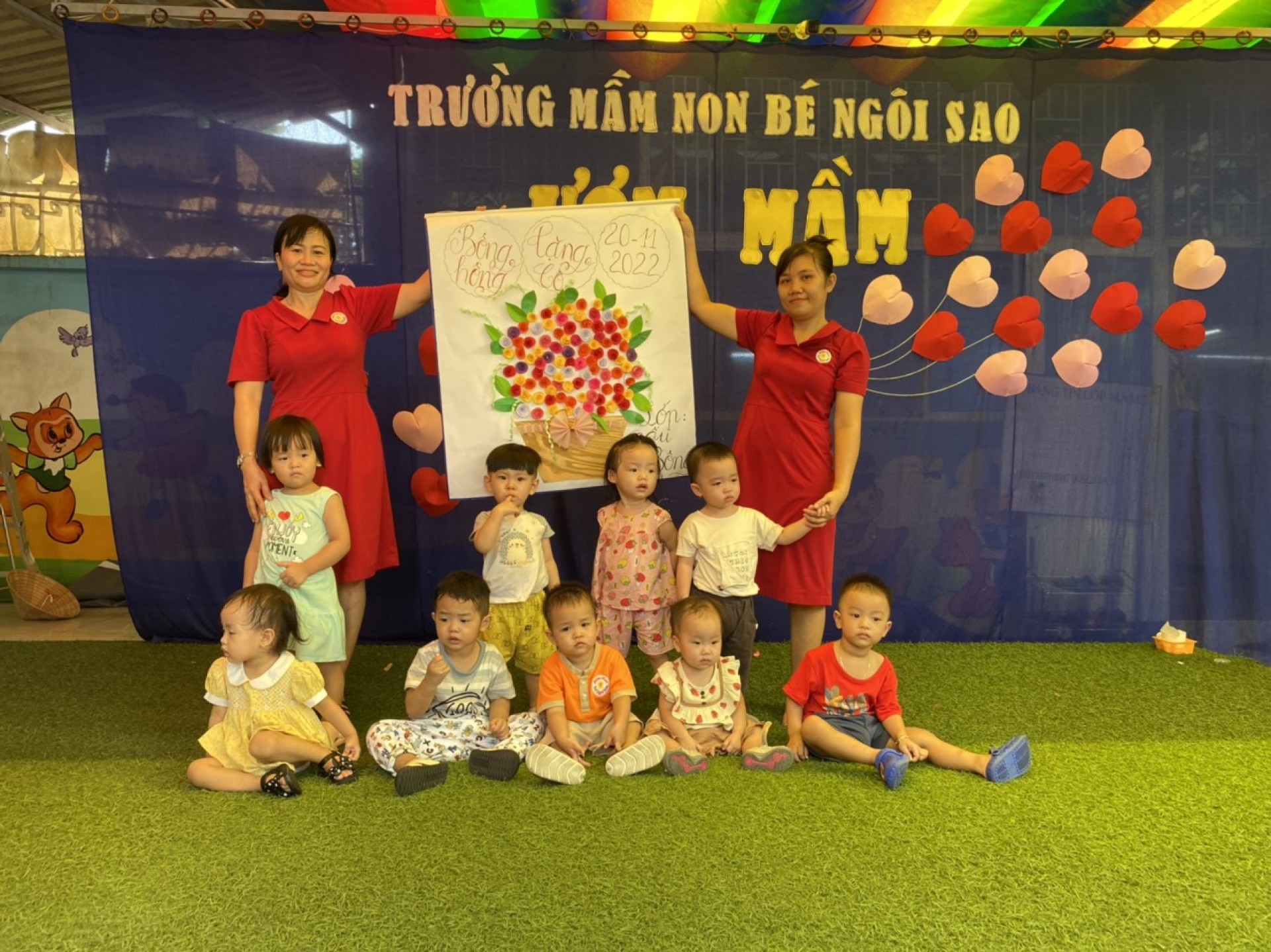 BÉ LÀM TRANH TẶNG CÔ NGÀY 20/11