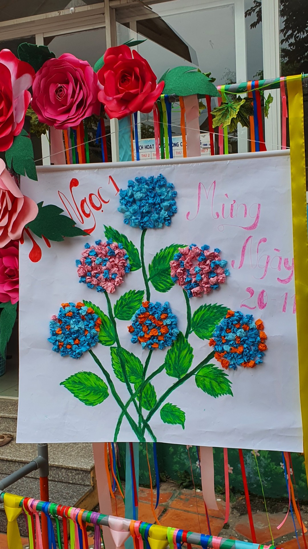 BÉ LÀM TRANH TẶNG CÔ NGÀY 20/11