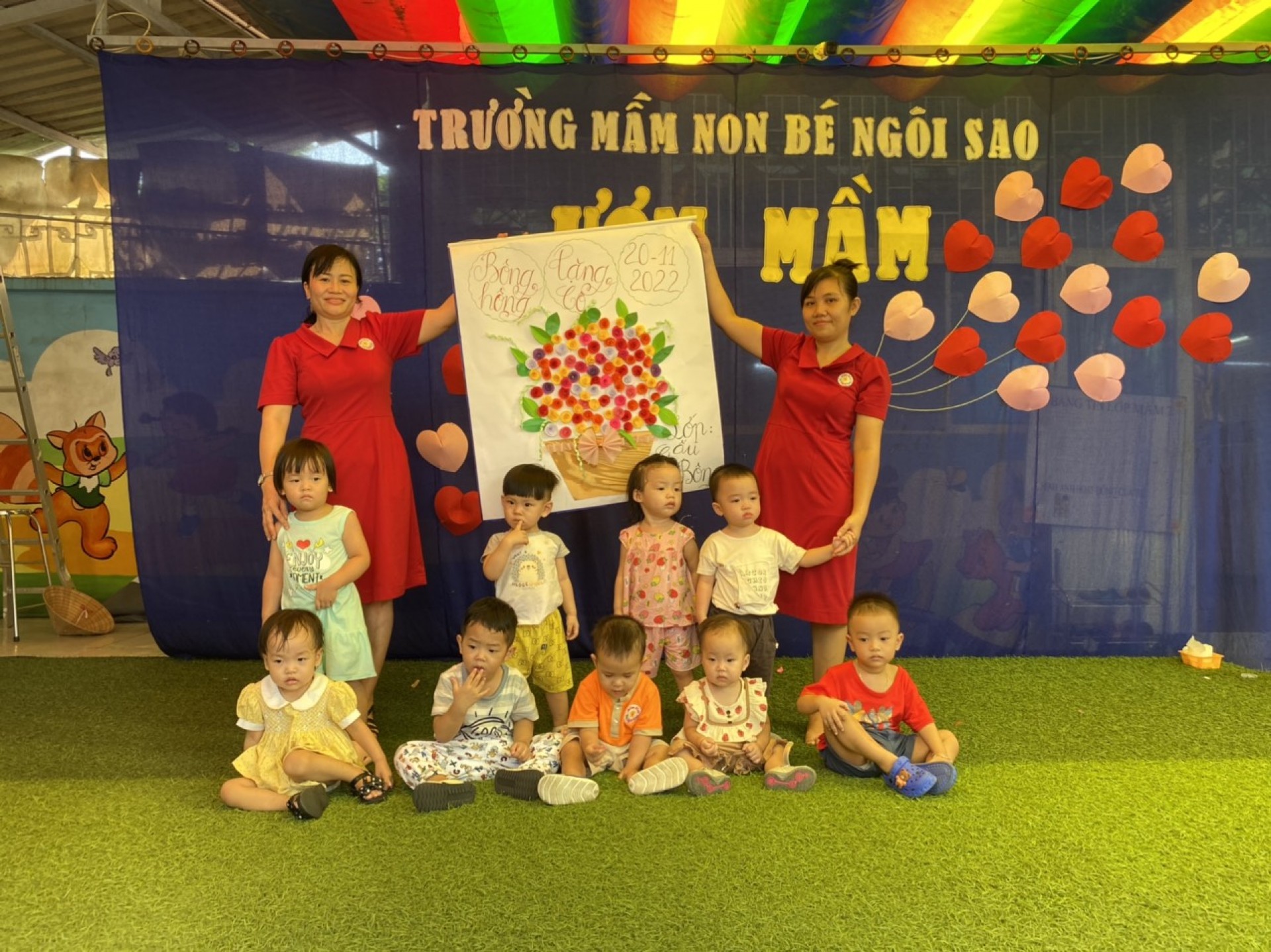 BÉ LÀM TRANH TẶNG CÔ NGÀY 20/11