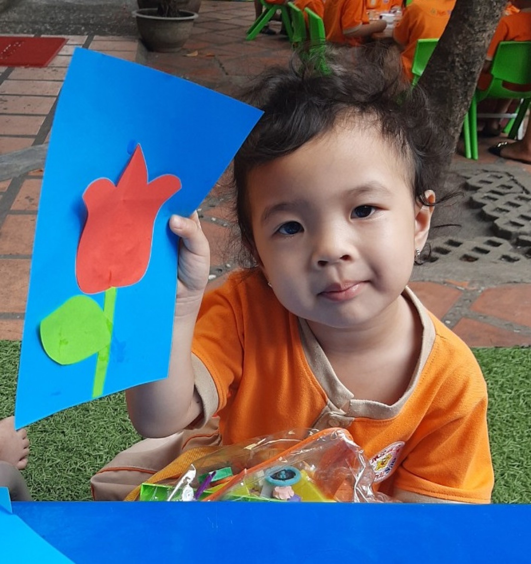 BÔNG HOA TẶNG MẸ 8-3-2023