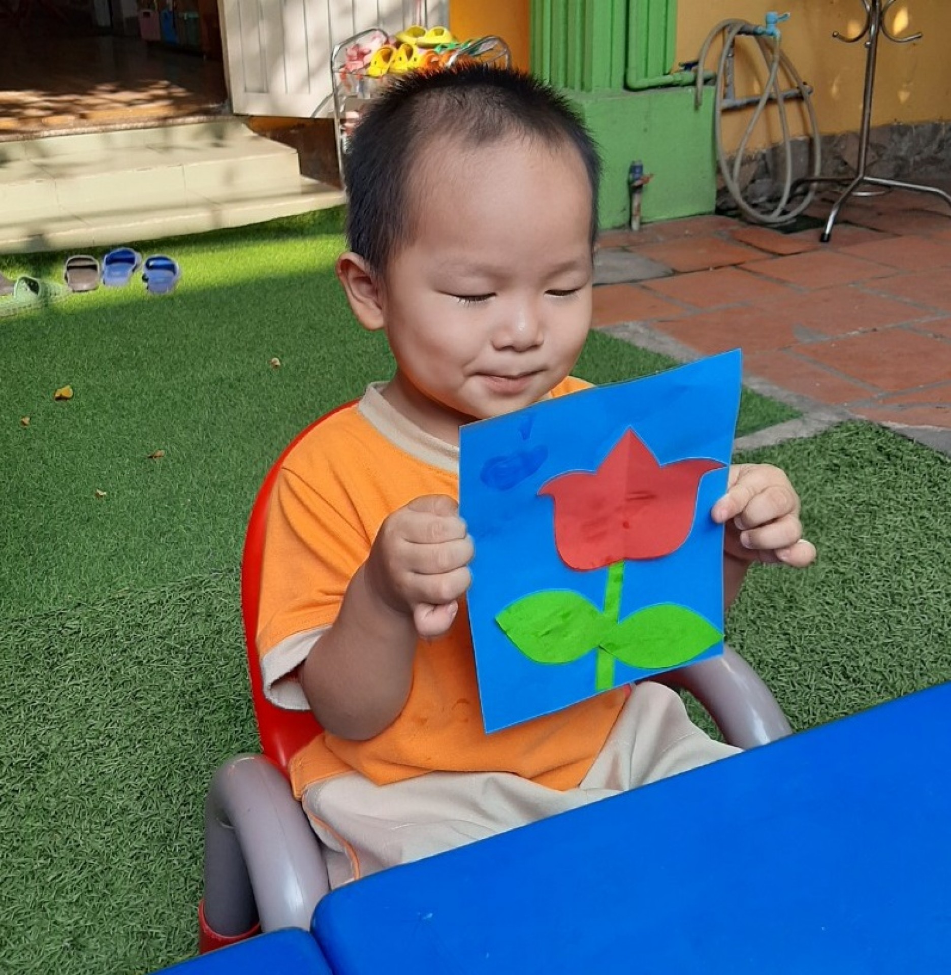 BÔNG HOA TẶNG MẸ 8-3-2023