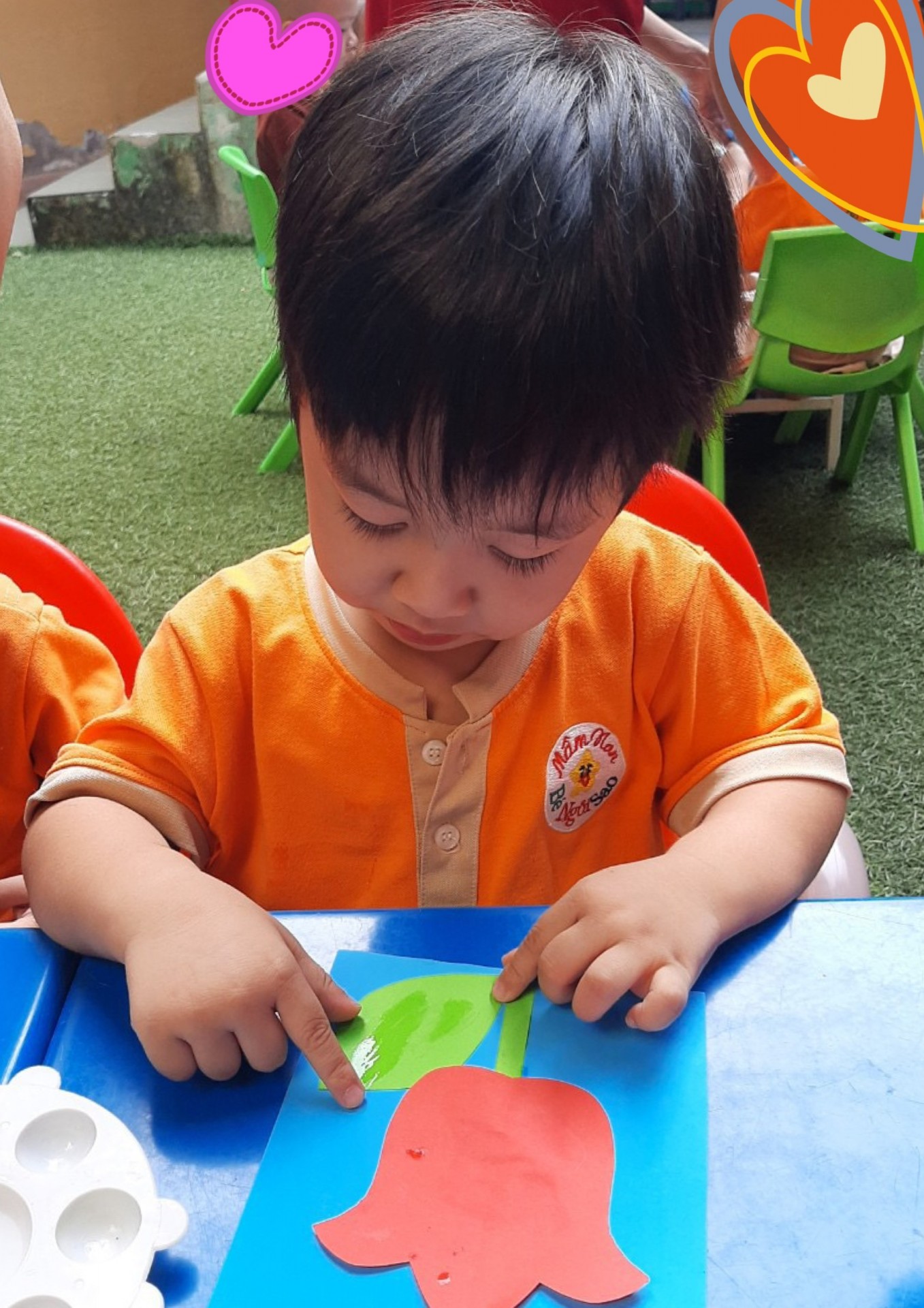 BÔNG HOA TẶNG MẸ 8-3-2023