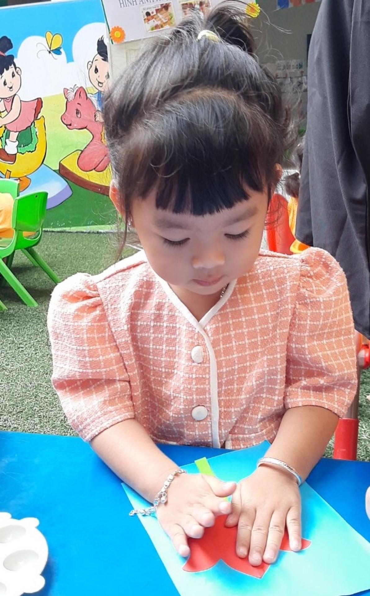 BÔNG HOA TẶNG MẸ 8-3-2023